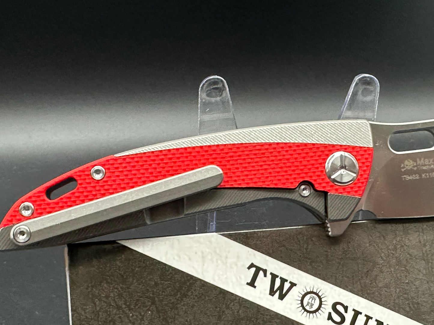 TWOSUN FOLDING KNIFE RED/BLACK G10/TITANIUM HANDLE K110 TS432