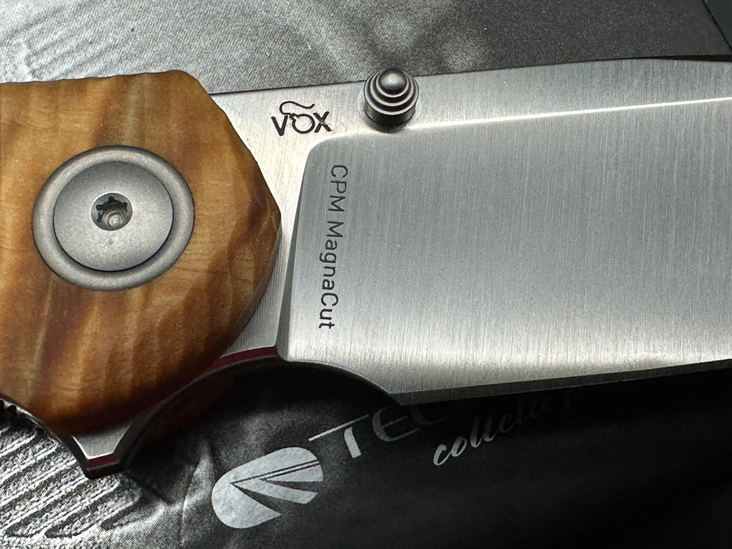 Viper Knives Vale MagnaCut Liner Lock Knife Flamed Poplar Wood