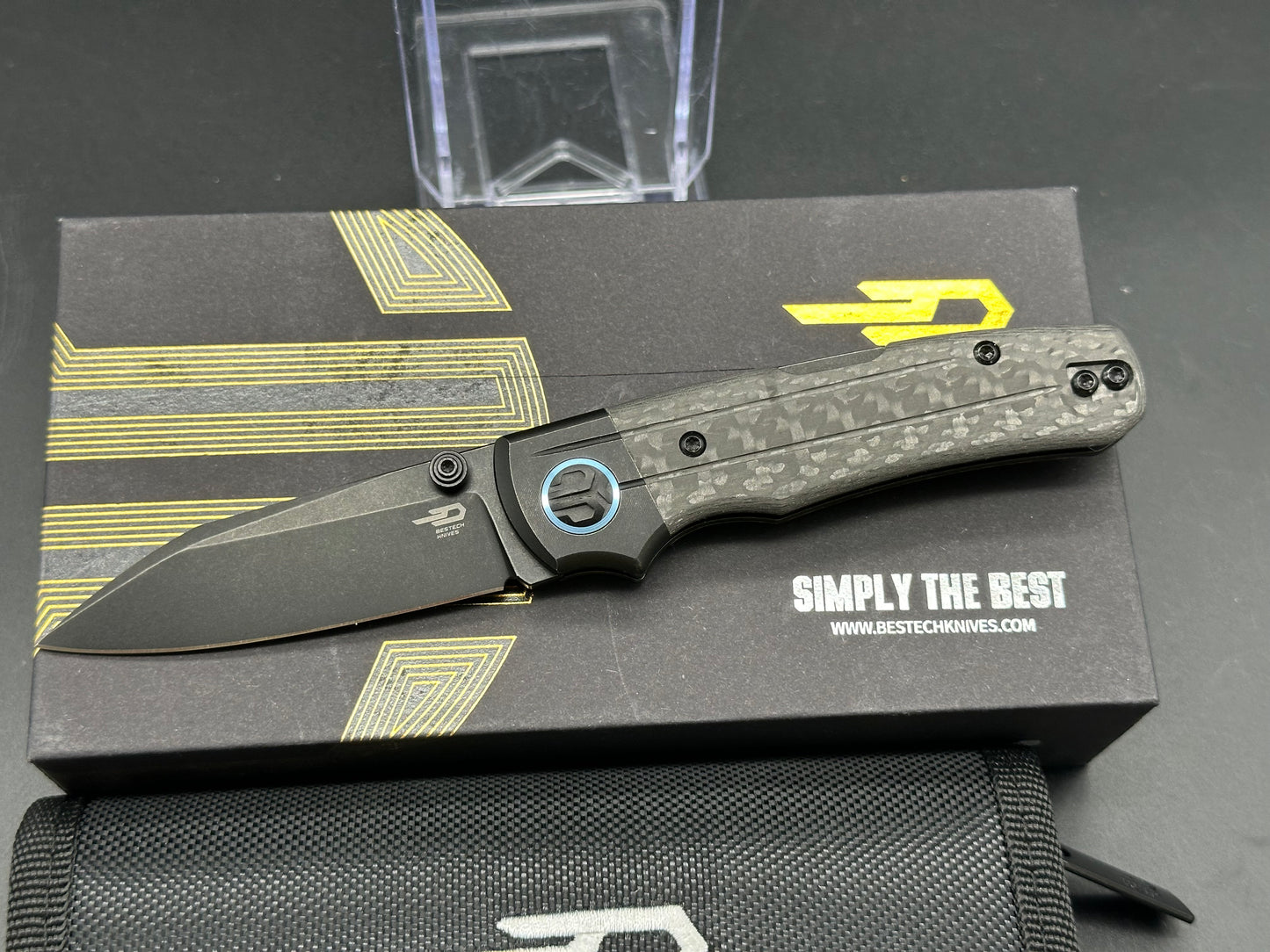 BESTECH TONIC BLACK TITANIUM/CARBON FIBER HANDLE M390 BLACK STONEWASH FINISH