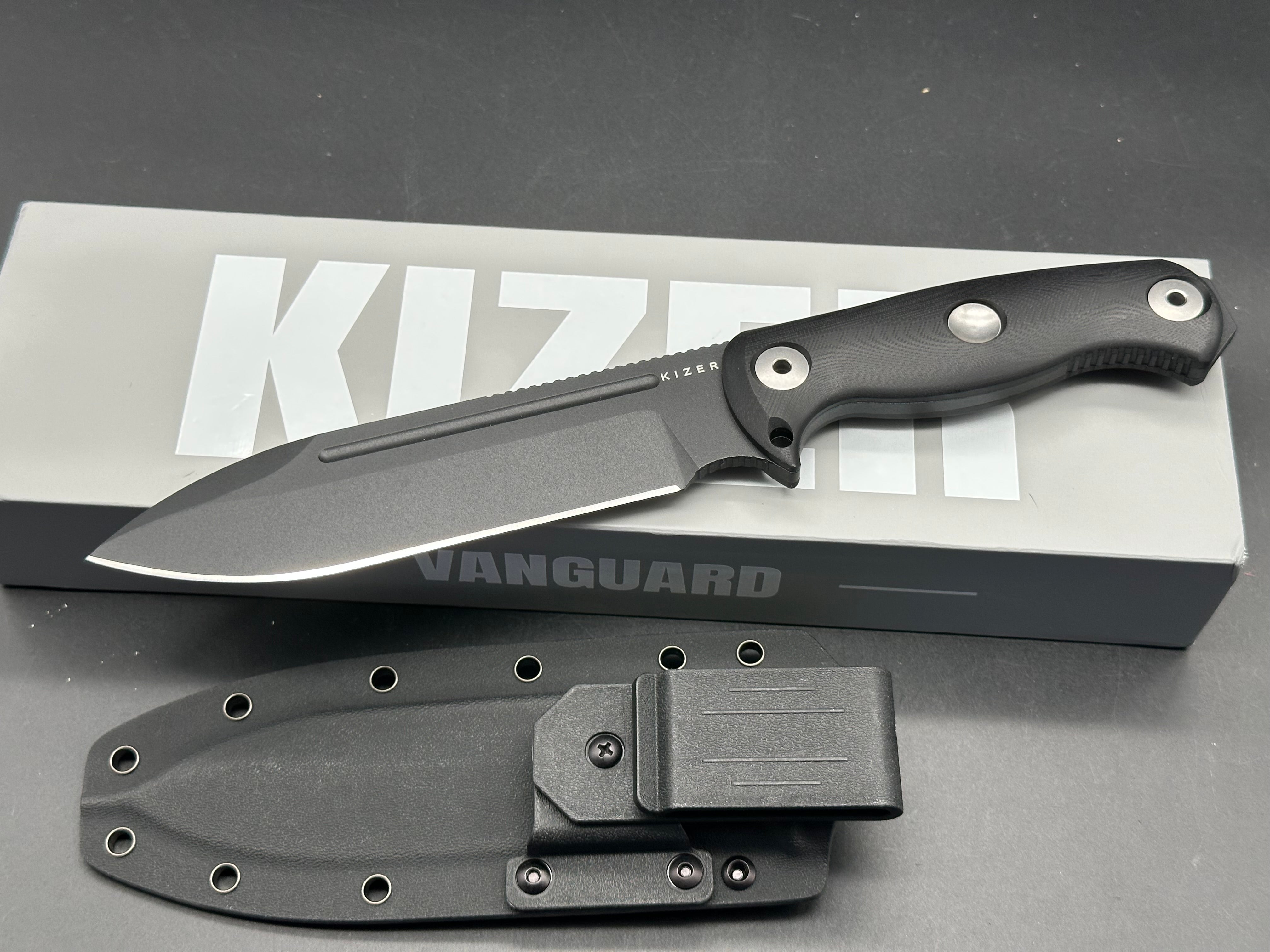 KIZER DROP BEAR FIX 7 BLACK G10 w/ 1095 BLACK BLADE