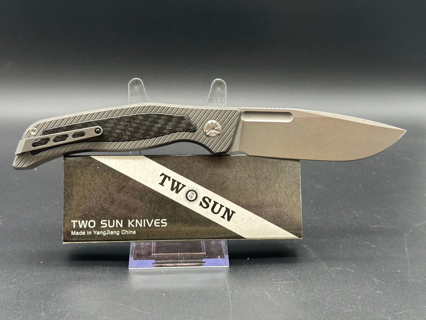 TWOSUN VANDAL TS329 BUTTON LOCK POCKET KNIFE TITANIUM HANDLE W/CARBON FIBER M390 BLADE