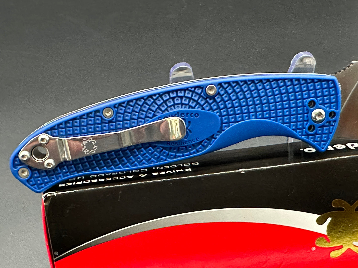 Spyderco Resilience blue