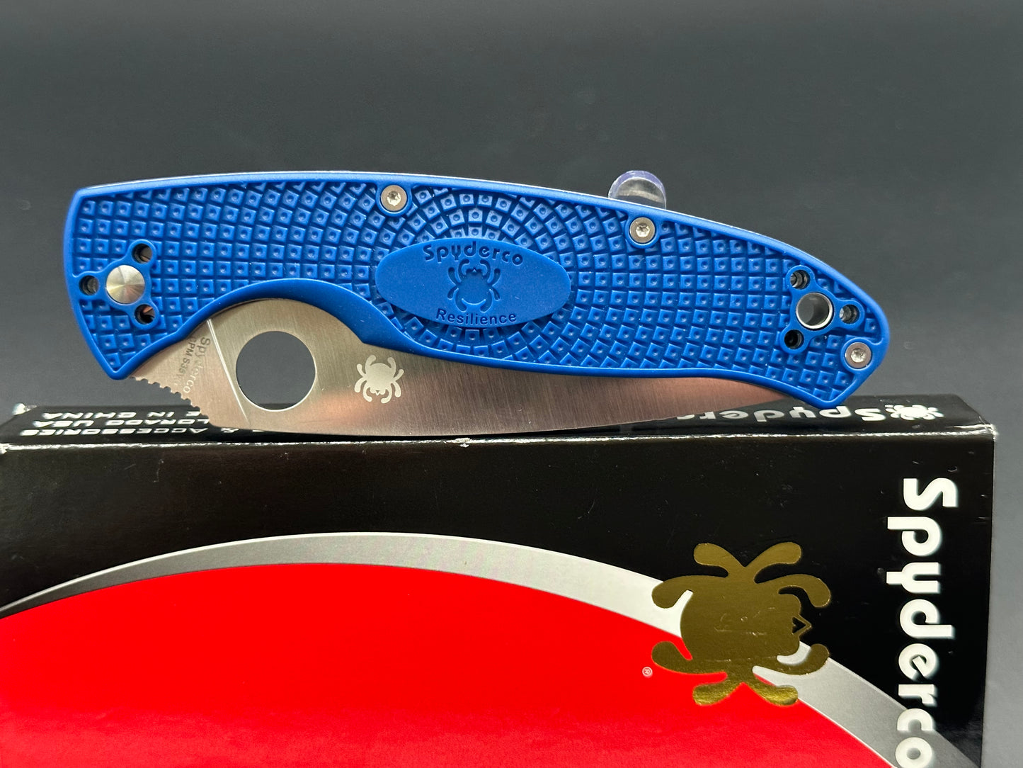 Spyderco Resilience blue