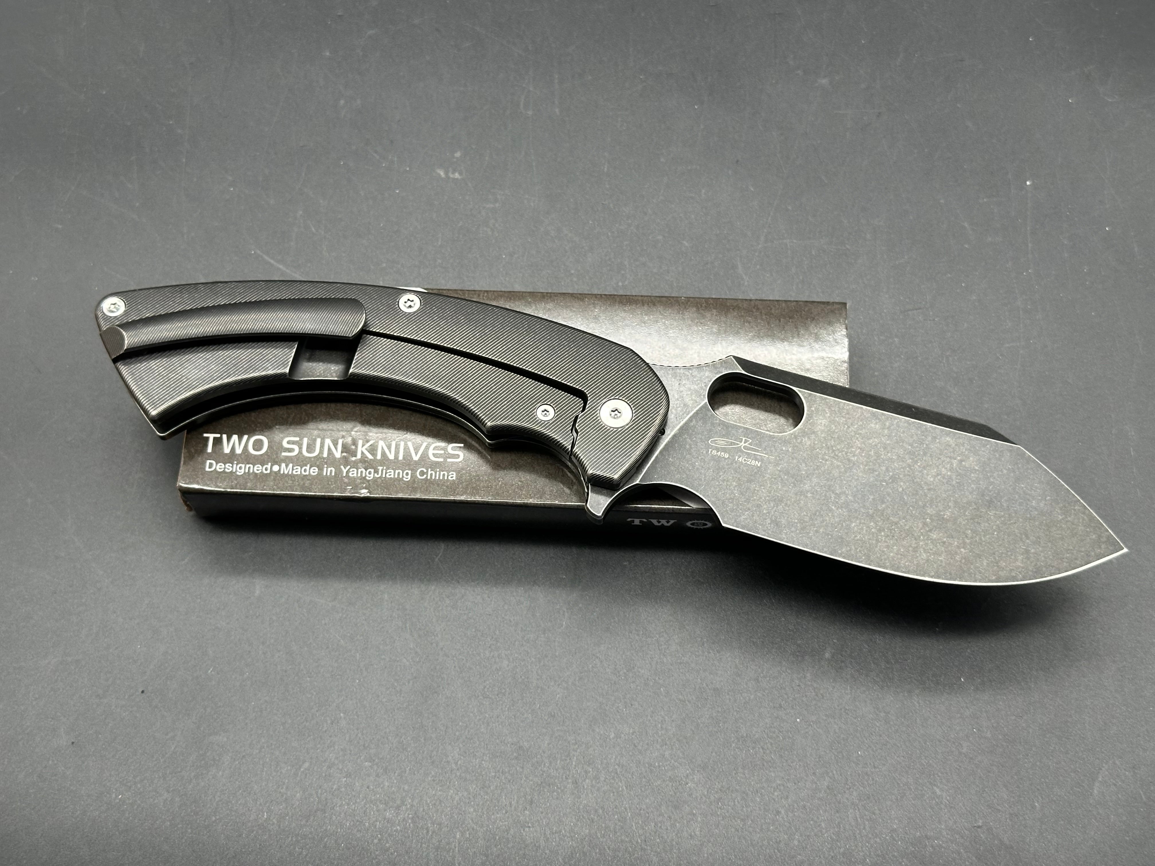 TWOSUN FOLDING KNIFE BLACK TITANIUM HANDLE 14C28N PLAIN EDGE TS459-BLACK