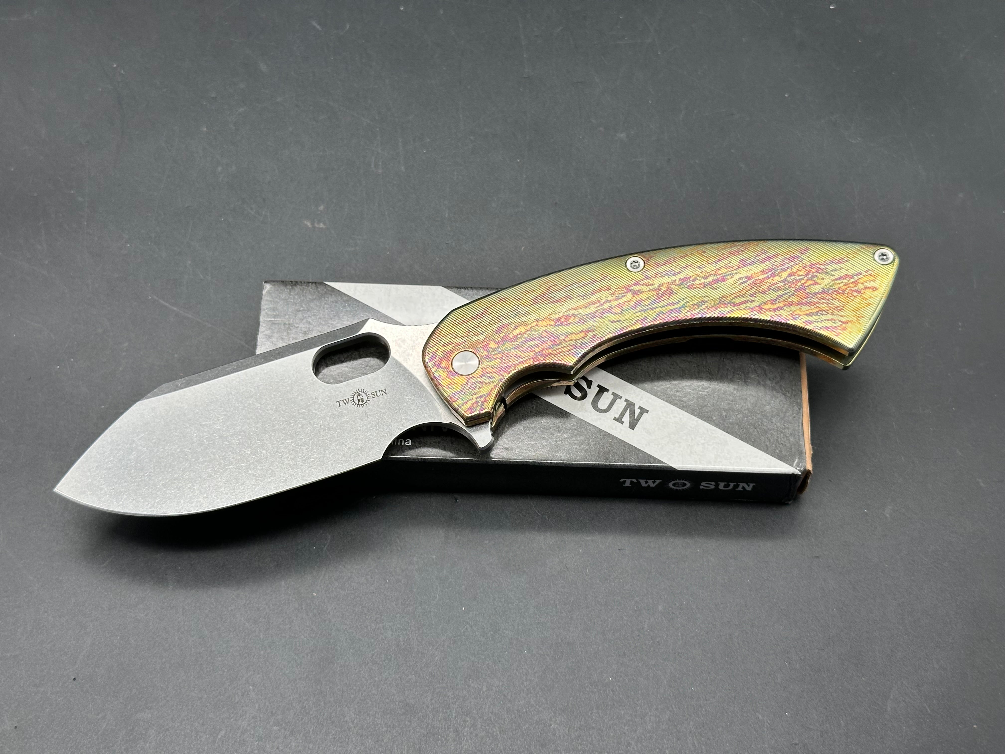 TWOSUN FOLDING KNIFE COLOR TITANIUM HANDLE 14C28N PLAIN EDGE TS459-COLOR