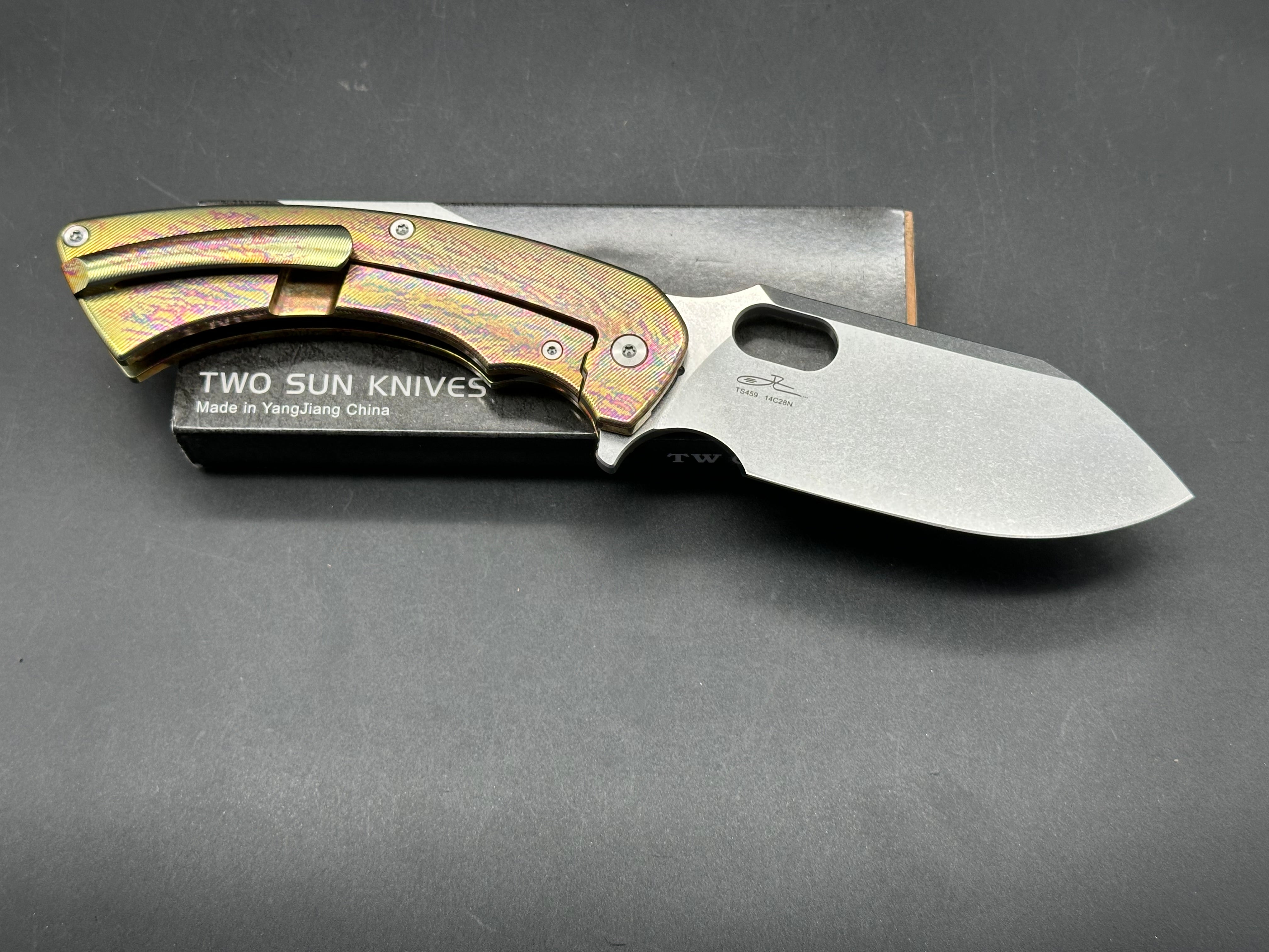 TWOSUN FOLDING KNIFE COLOR TITANIUM HANDLE 14C28N PLAIN EDGE TS459-COLOR