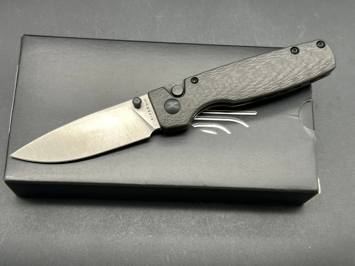 Kizer Original button lock folding knife carbon fiber scales w/154cm blade