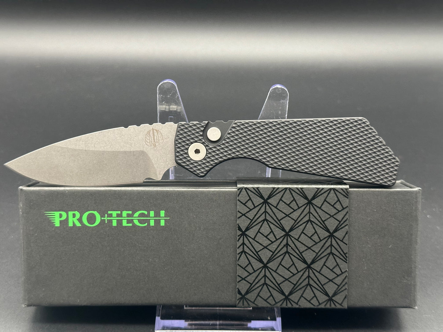 ProTech PT205 Strider PT + Auto Magnacut