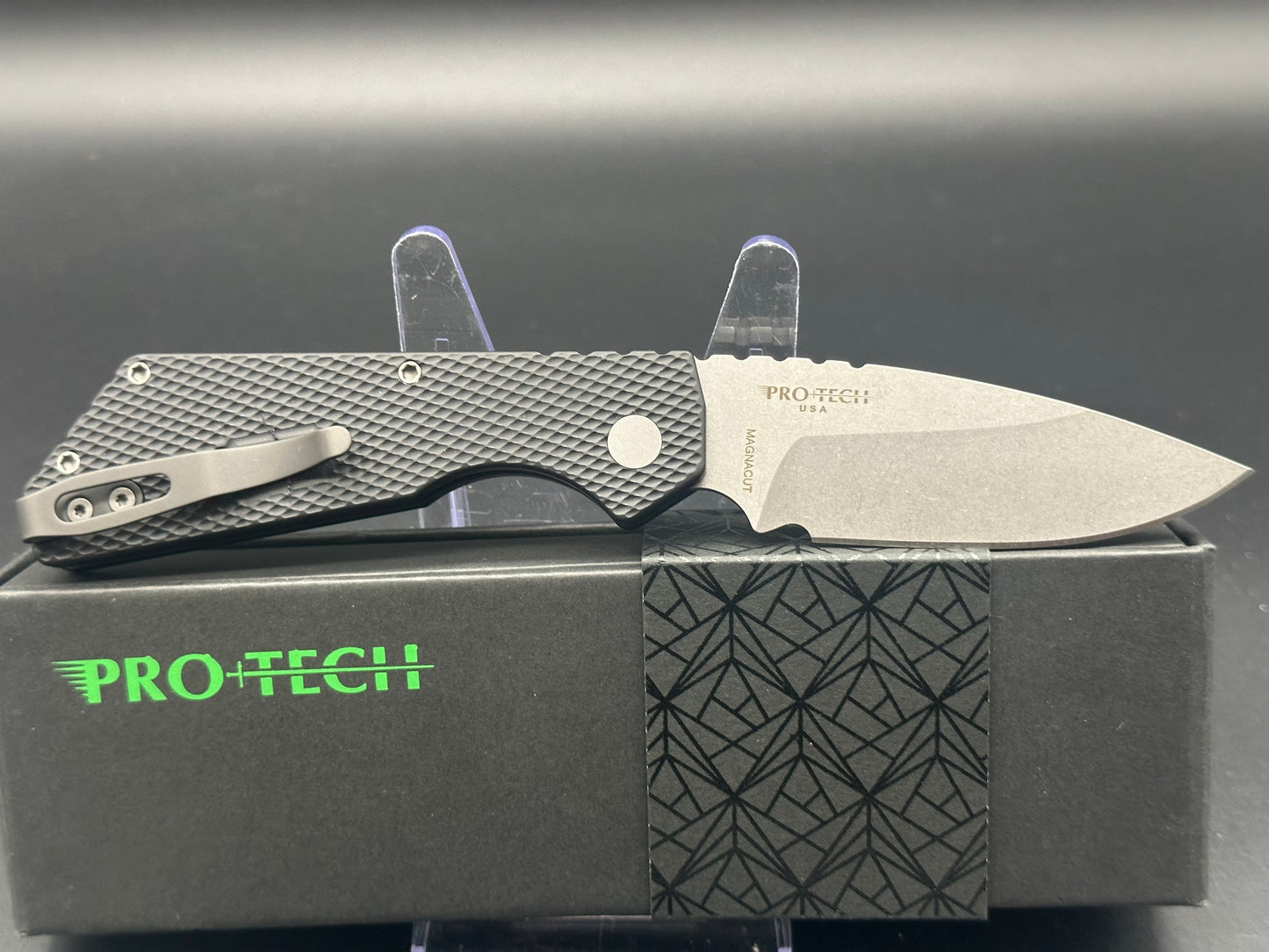 ProTech PT205 Strider PT + Auto Magnacut