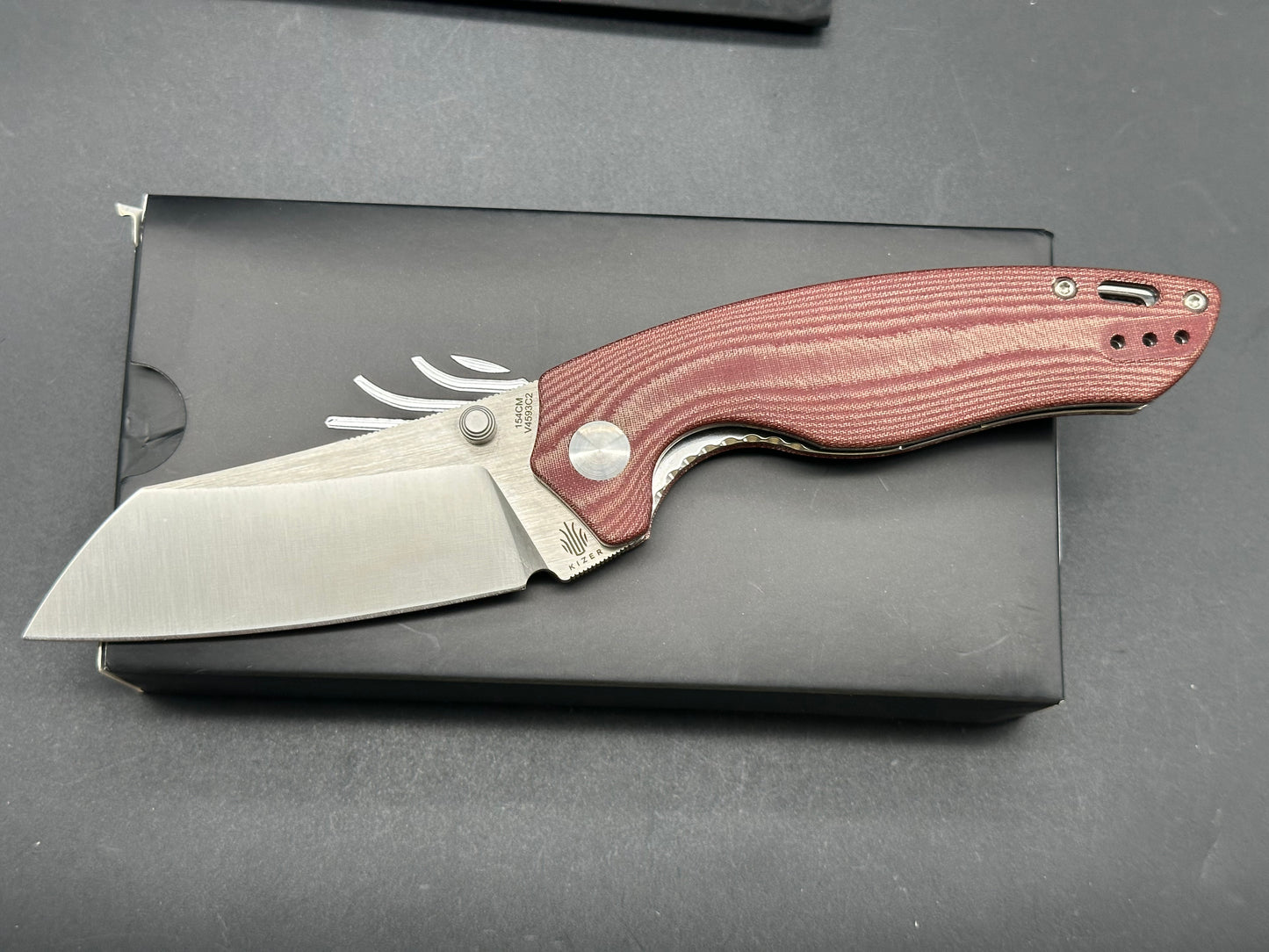 KIZER TOWSER K FOLDING KNIFE RED MICARTA HANDLE 154CM SHEEPSFOOT