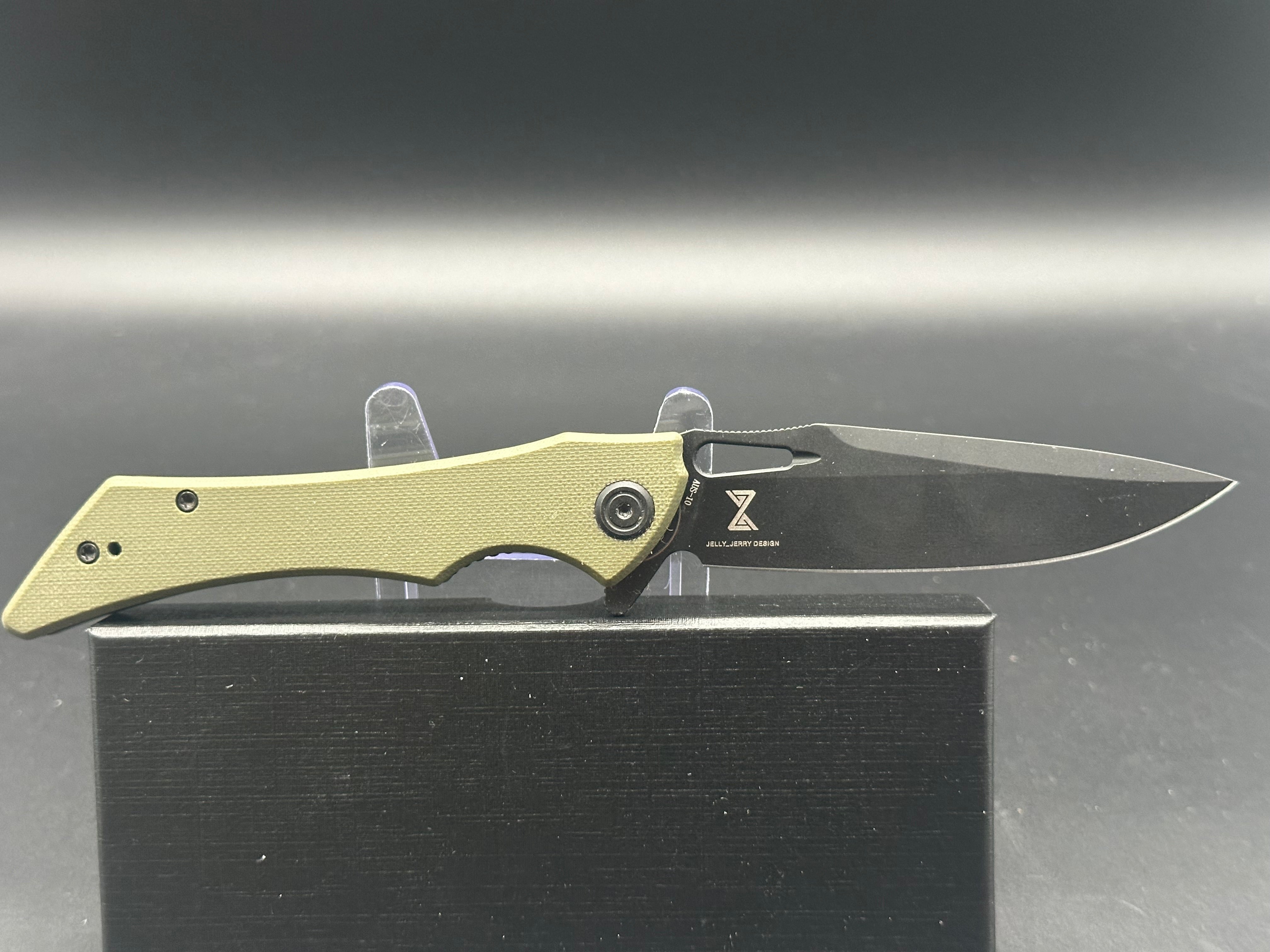 Kubey Raven 3.5" Dark Stonewashed AUS-10 blade OD Green G10 scales