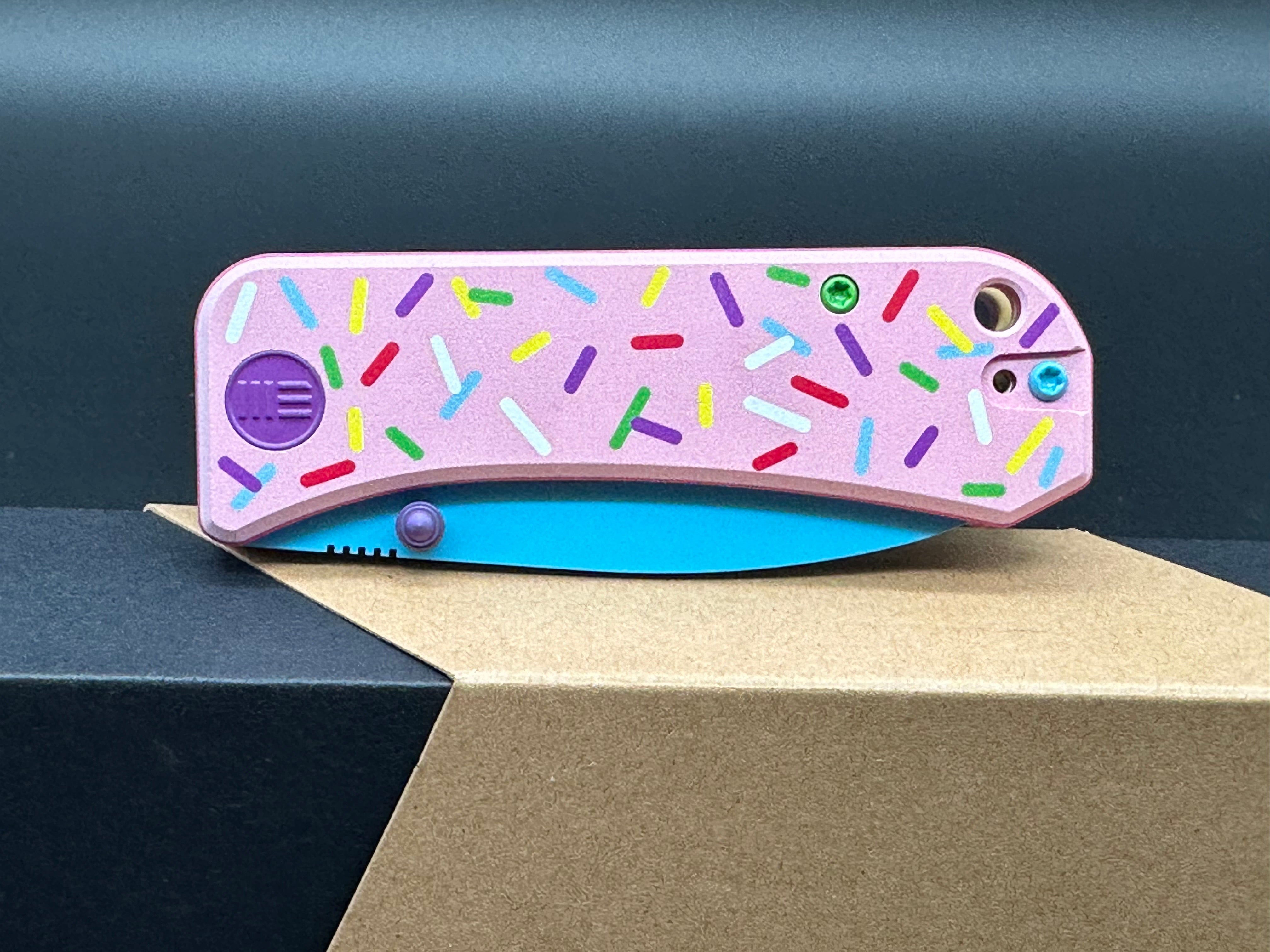 WE Knife Co. Dessert Warrior Banter Knife Pink G-10 (2.9" Blue) Donut