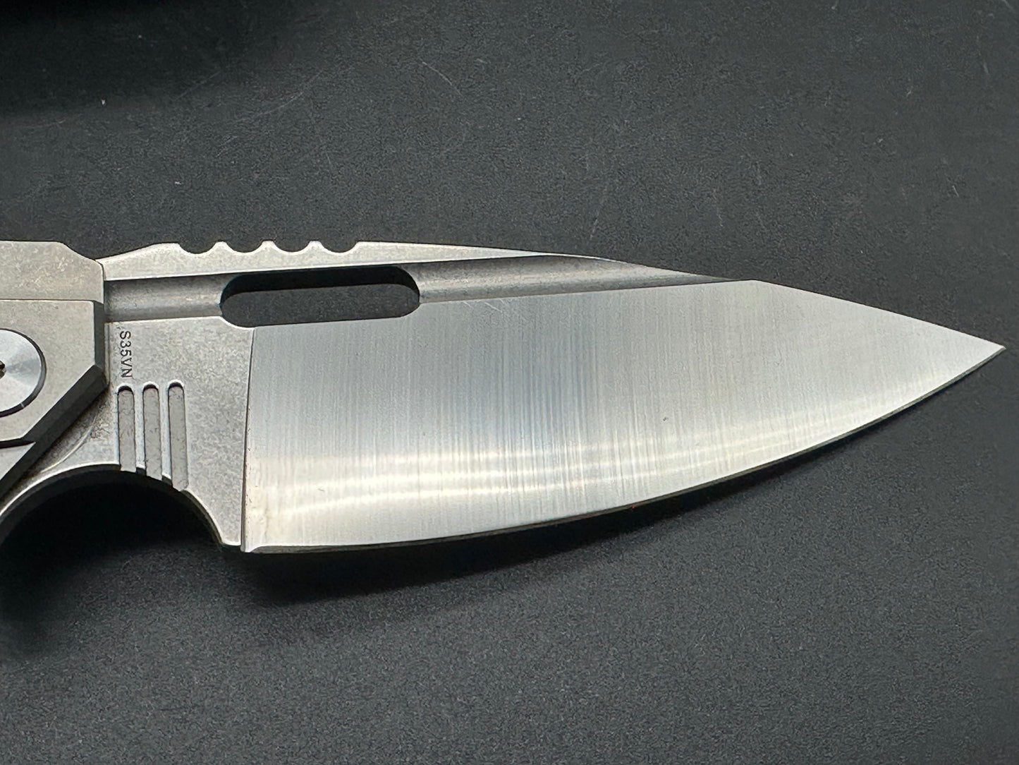 BESTECH SHODAN FOLDER KNIFE CARBON FIBER FRONT & TITANIUM BACK HANDLE