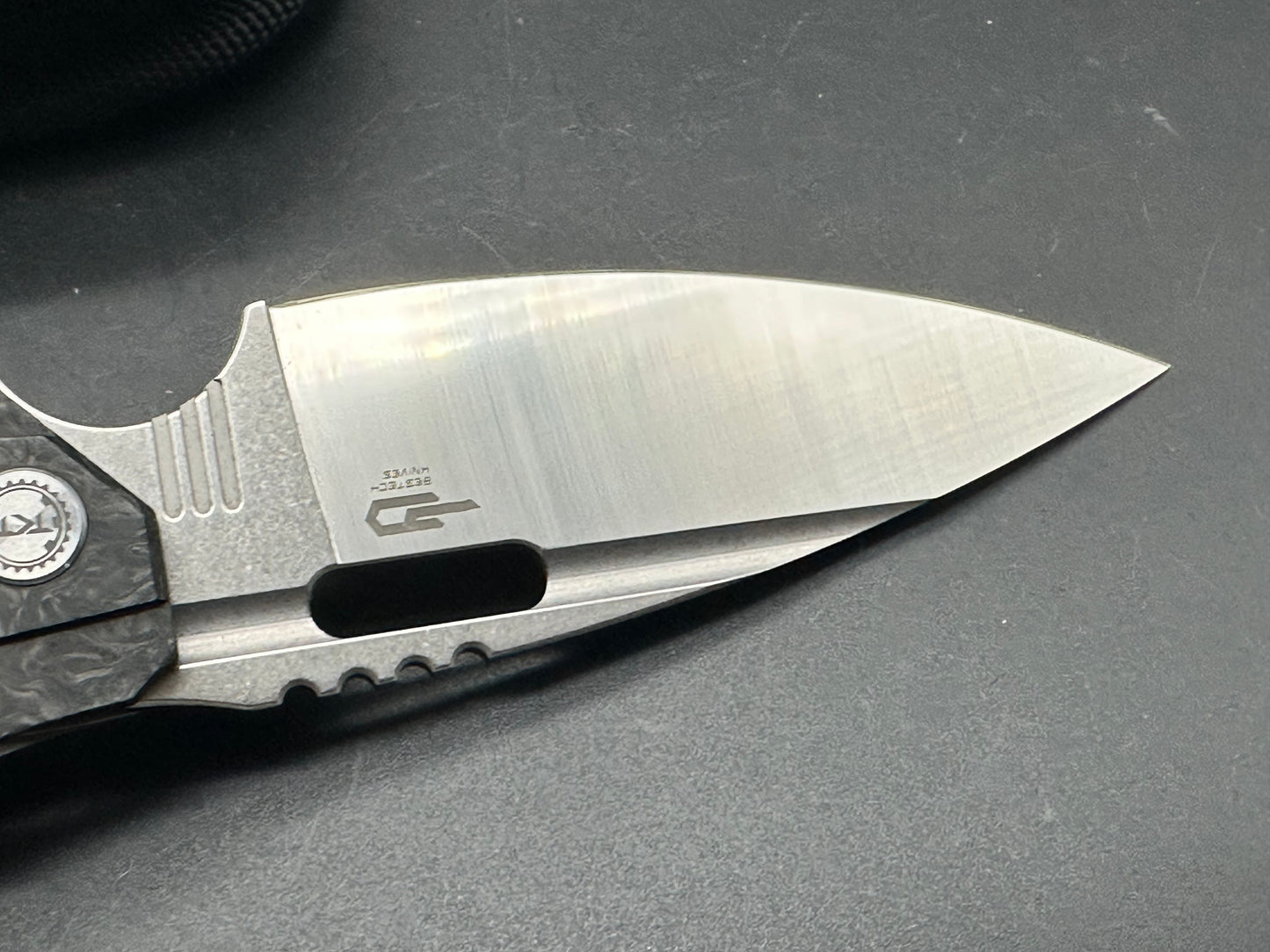 BESTECH SHODAN FOLDER KNIFE CARBON FIBER FRONT & TITANIUM BACK HANDLE