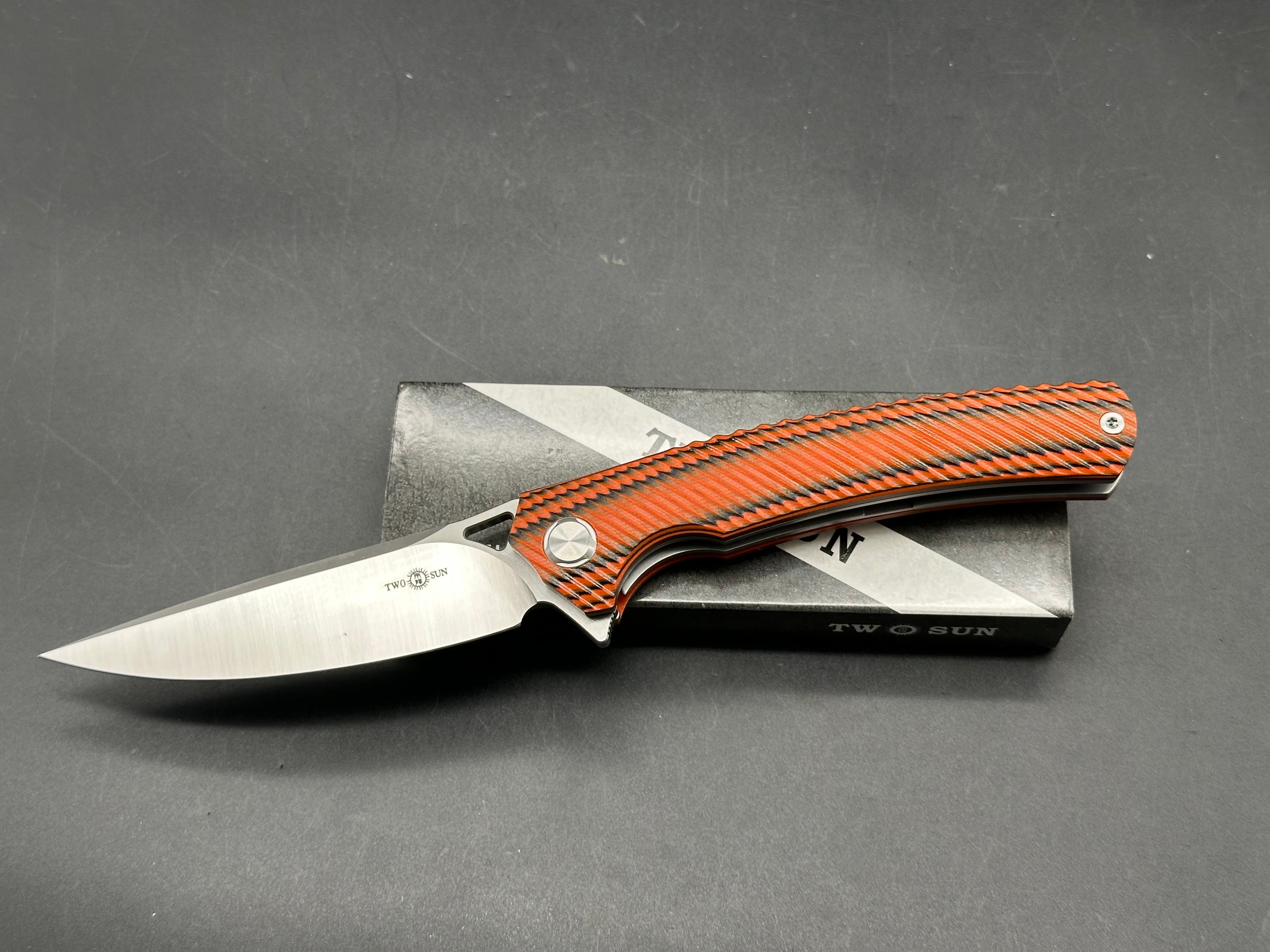 TWOSUN FOLDING KNIFE BLACK/ORANGE G10 HANDLE D2 PLAIN EDGE TS81-OR