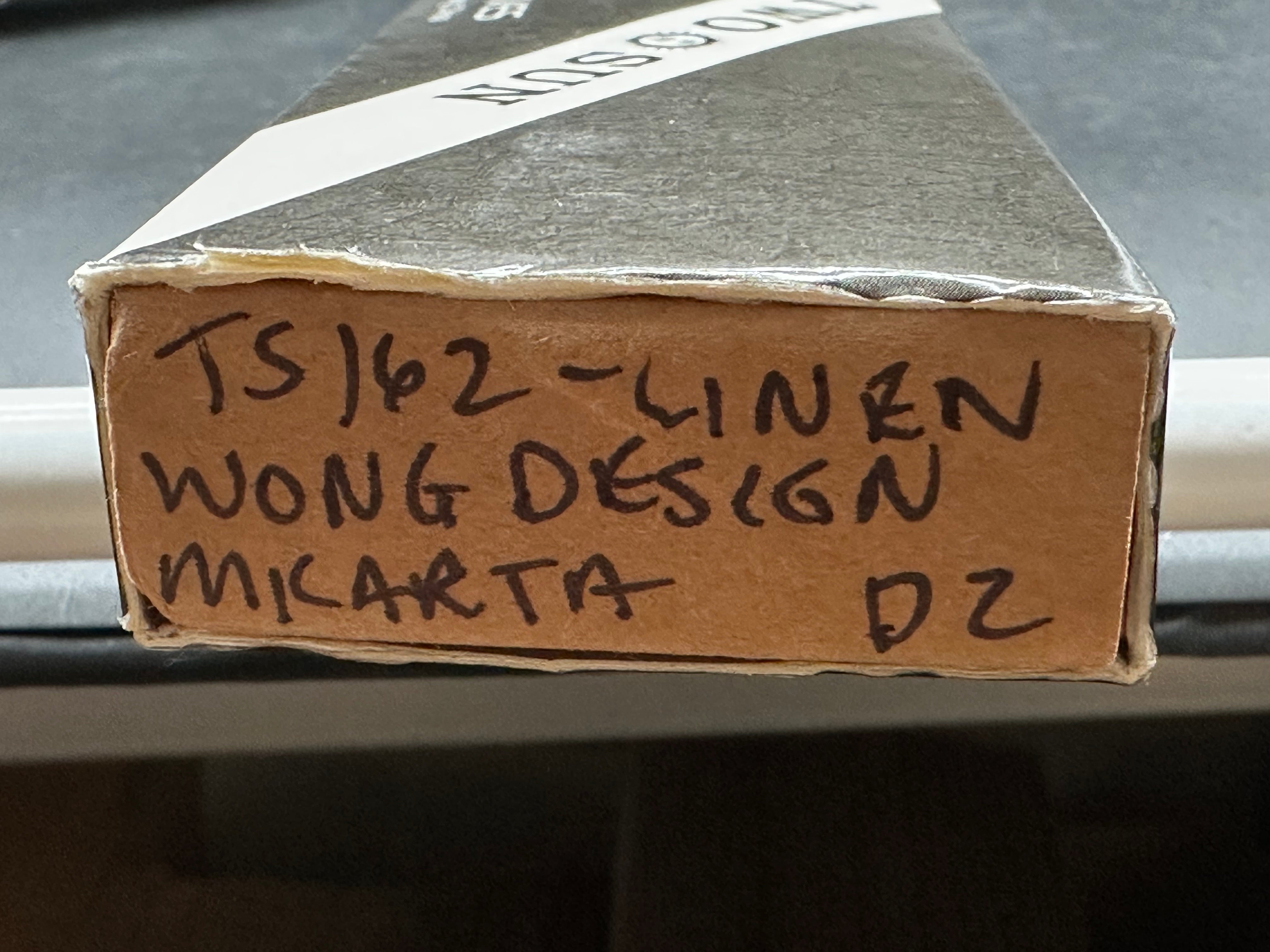 TWOSUN TS162 D2 MICARTA GREEN MICARTA HANDLE PLAIN EDGE D2 BLADE