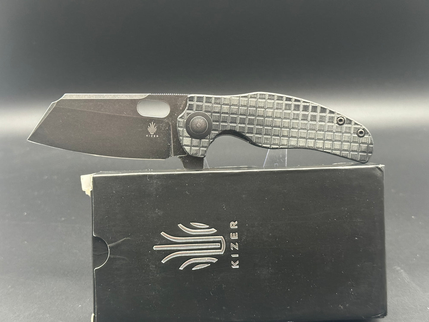 Kizer Sheepdog Reylight LTD Edition Frag Micarta