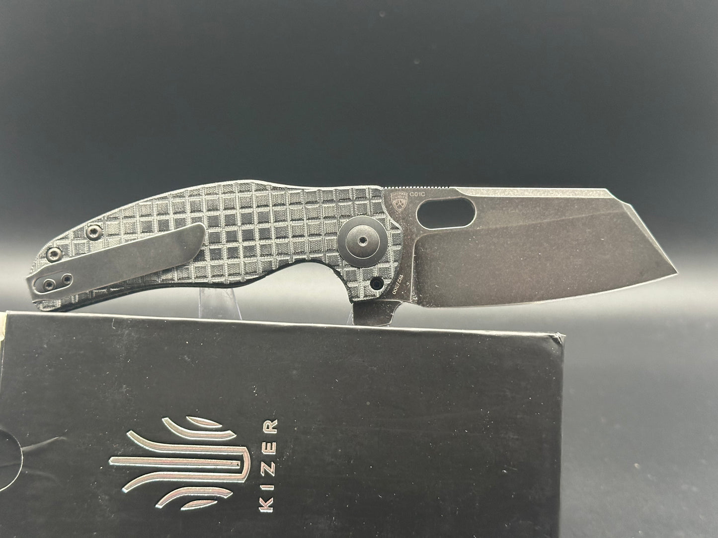 Kizer Sheepdog Reylight LTD Edition Frag Micarta