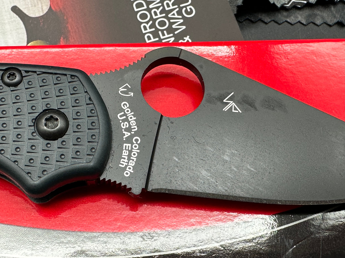 Spyderco Para3 LW Knife Joker Exclusive CrewWare