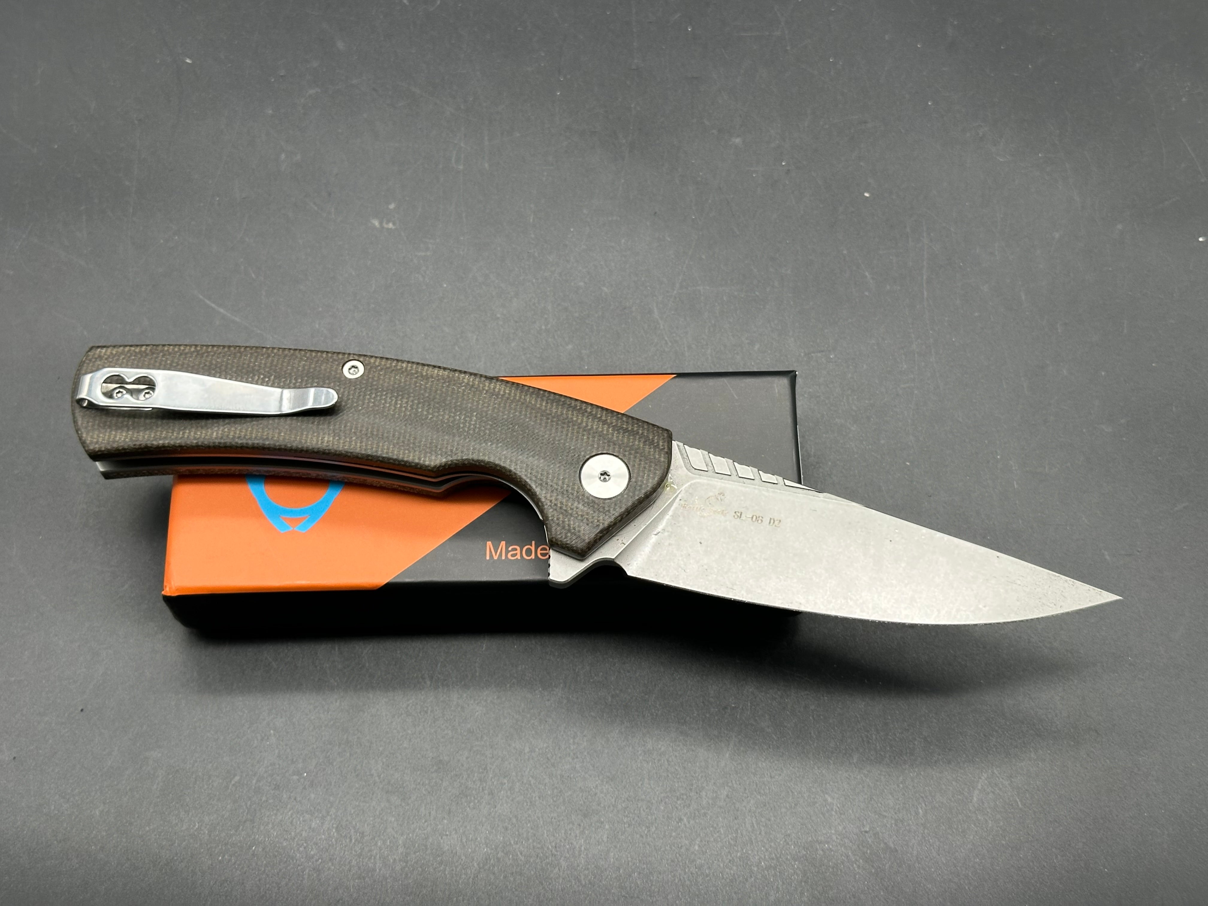 SIXLEAF FOLDING KNIFE BLACK LINEN MICARTA HANDLE D2 PLAIN EDGE SL-08-MICARTA