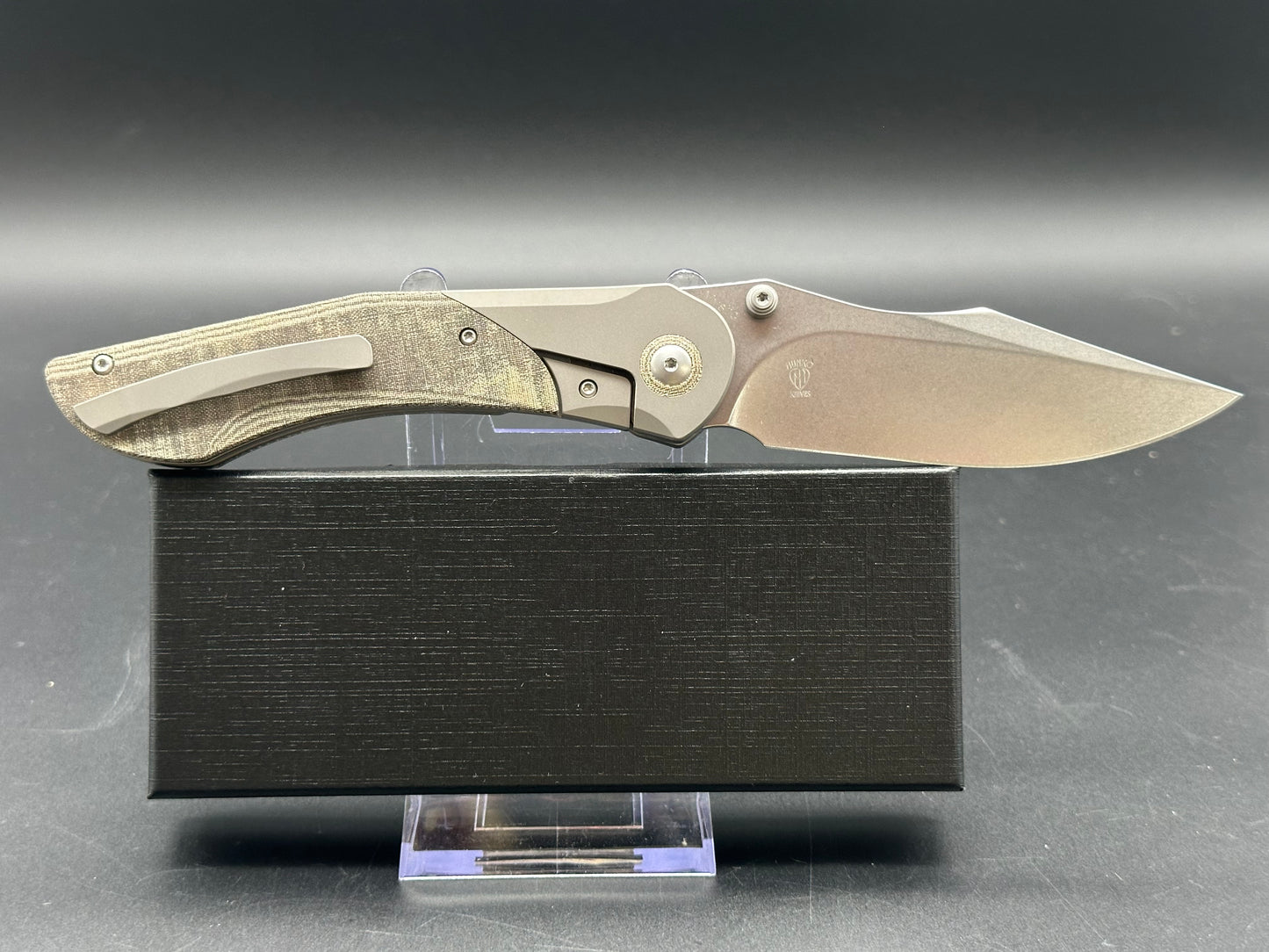 KIZER MYSTIC PAUL MUNKO POCKET KNIFE TITANIUM & MICARTA HANDLE REX45 STEEL