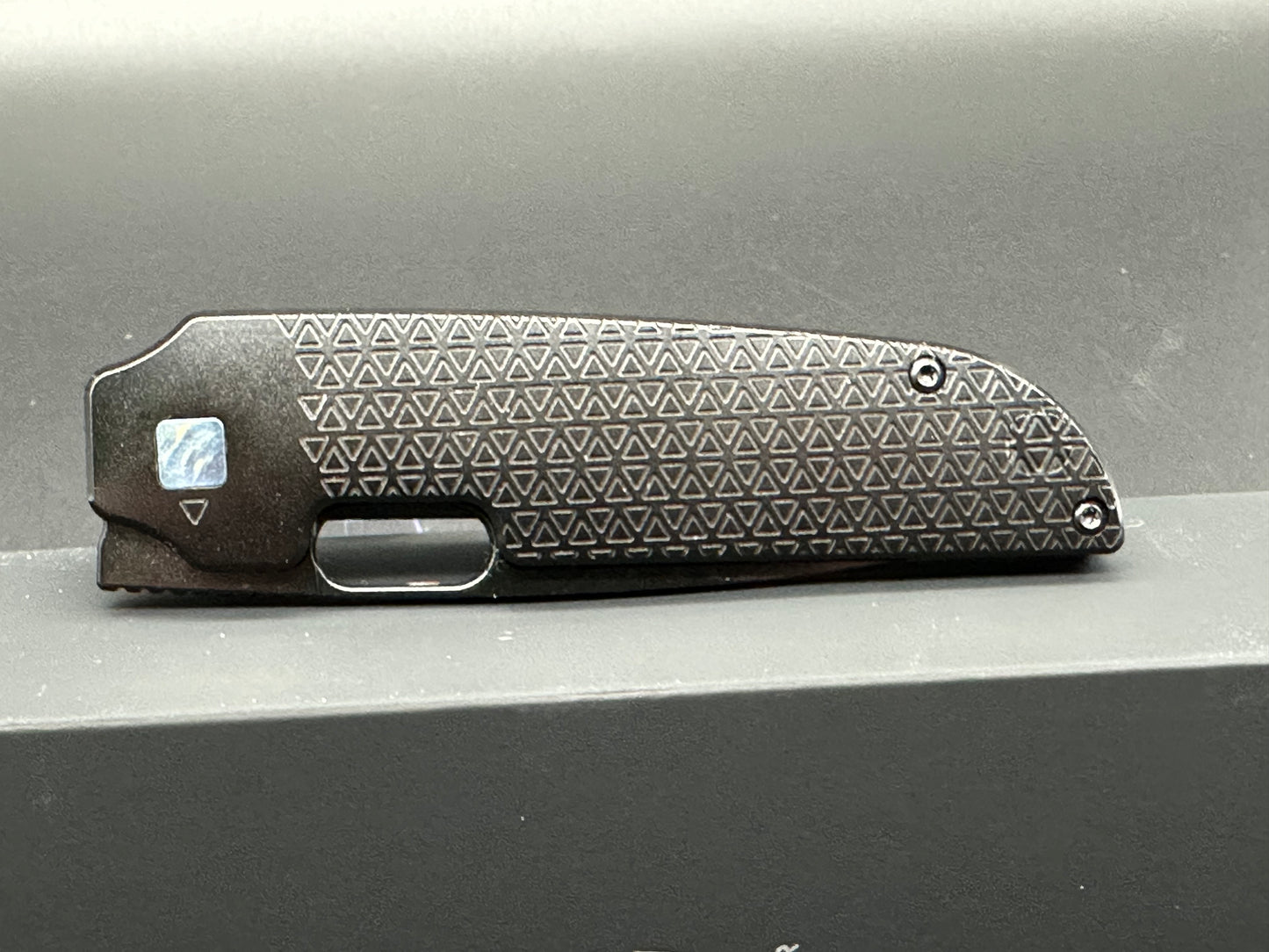 KIZER VARATAS POCKET KNIFE S35VN BLADE FRAME LOCK TITANIUM HANDLE