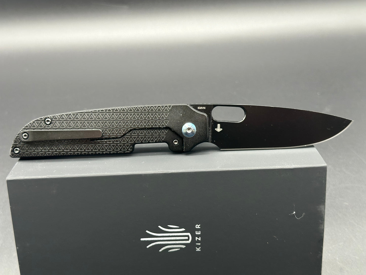 KIZER VARATAS POCKET KNIFE S35VN BLADE FRAME LOCK TITANIUM HANDLE