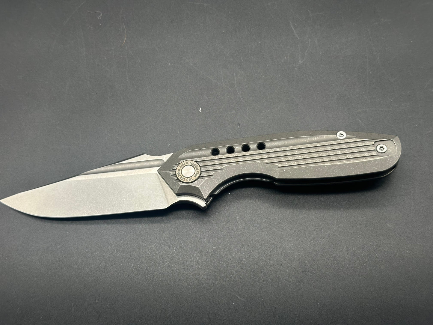 TwoSun TS194 titanium handle w/D2 blade