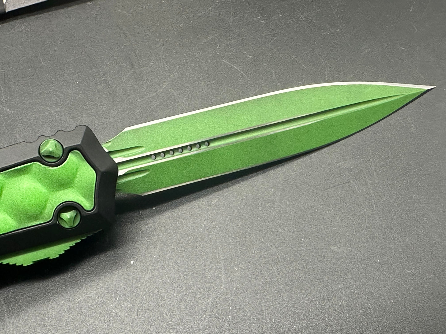 Microtech Makora Green Mamba M390 D/E