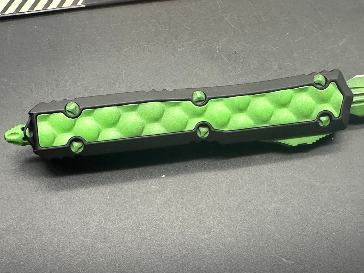 Microtech Makora Green Mamba M390 D/E