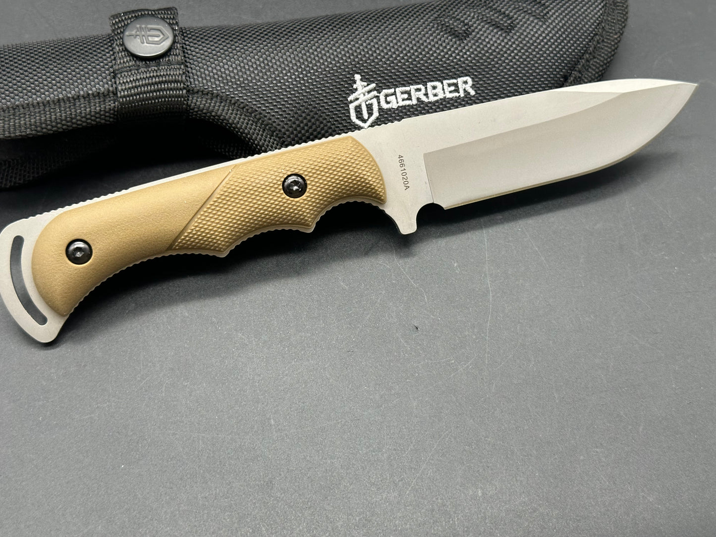 Gerber Freeman 4” Stainless Steel Fixed Blade with Tan G10 and Sheath