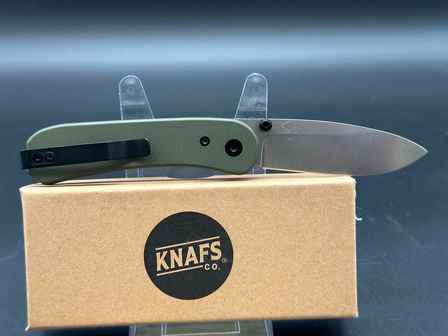 Knafs Lander 1, 2.75" D2 Blade with OD Green G10 Handle