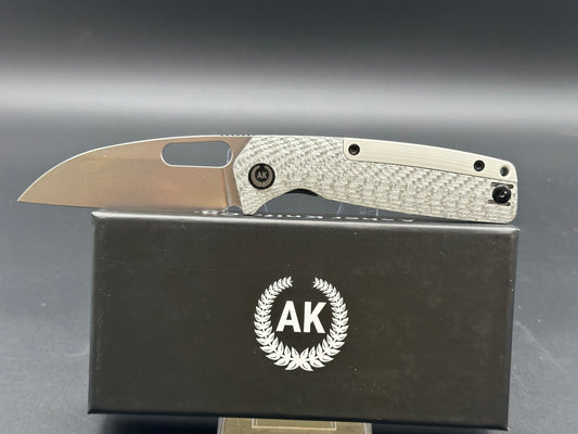 Asher Spiro Silver SS, 3.2" S90V Blade with SIlver Twill Carbon Fiber and G10 Spacer Handle