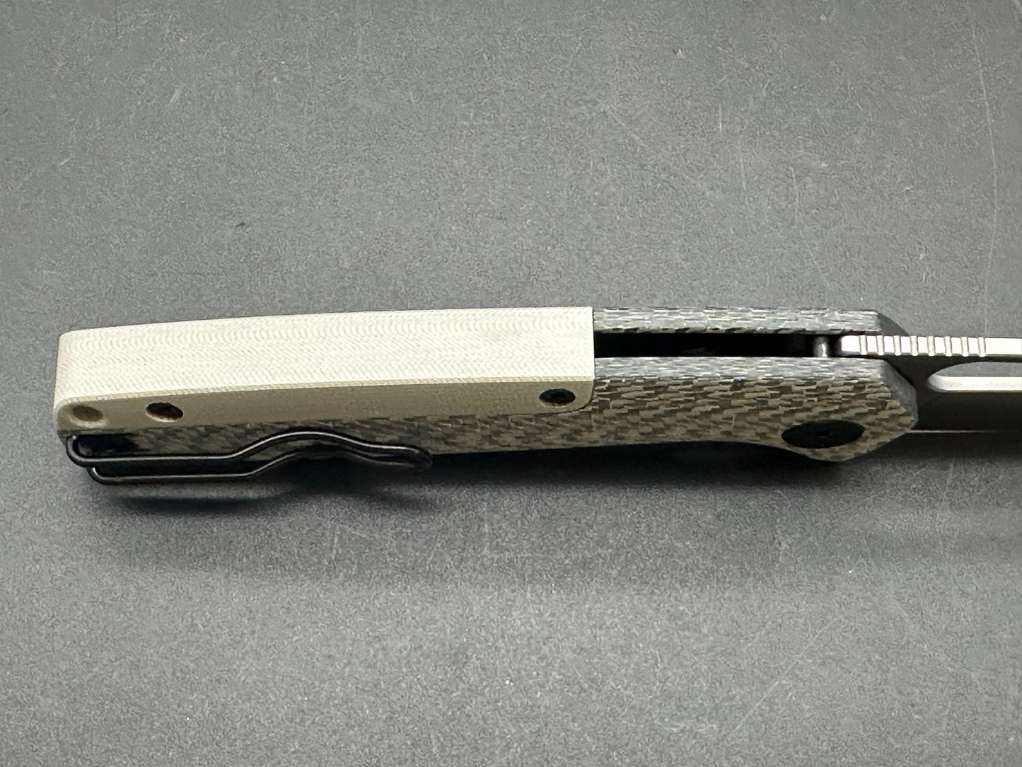 Asher Spiro Silver SS, 3.2" S90V Blade with SIlver Twill Carbon Fiber and G10 Spacer Handle