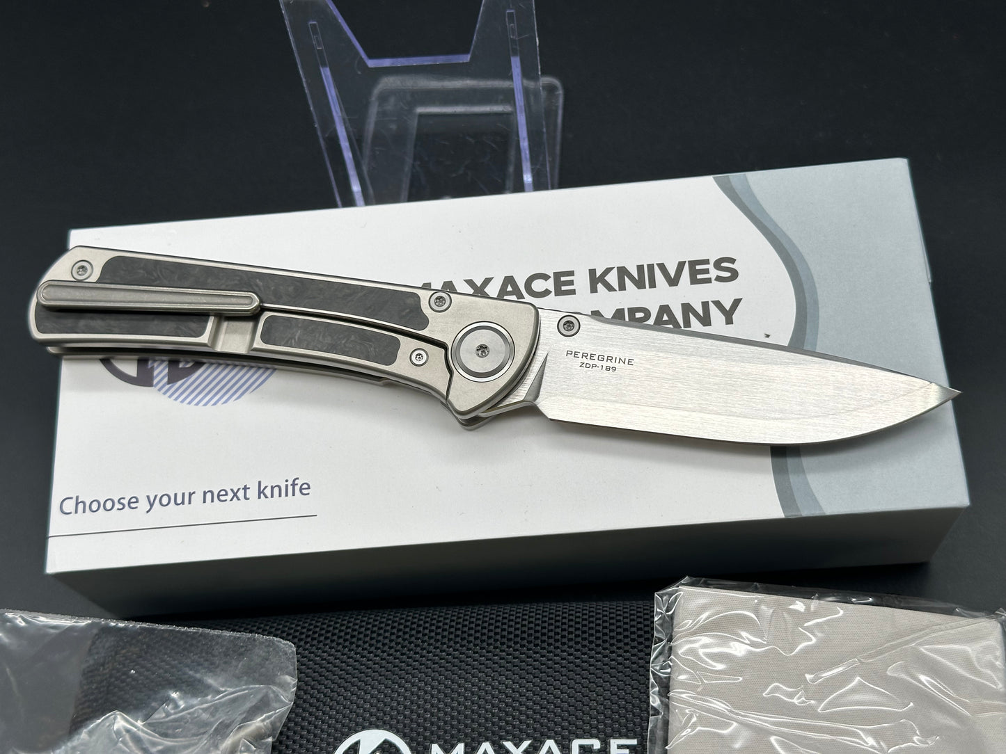 MAXACE KNIVES PEREGRINE POCKET KNIFE TITANIUM & CARBON FIBER HANDLE ZDP-189 BLADE