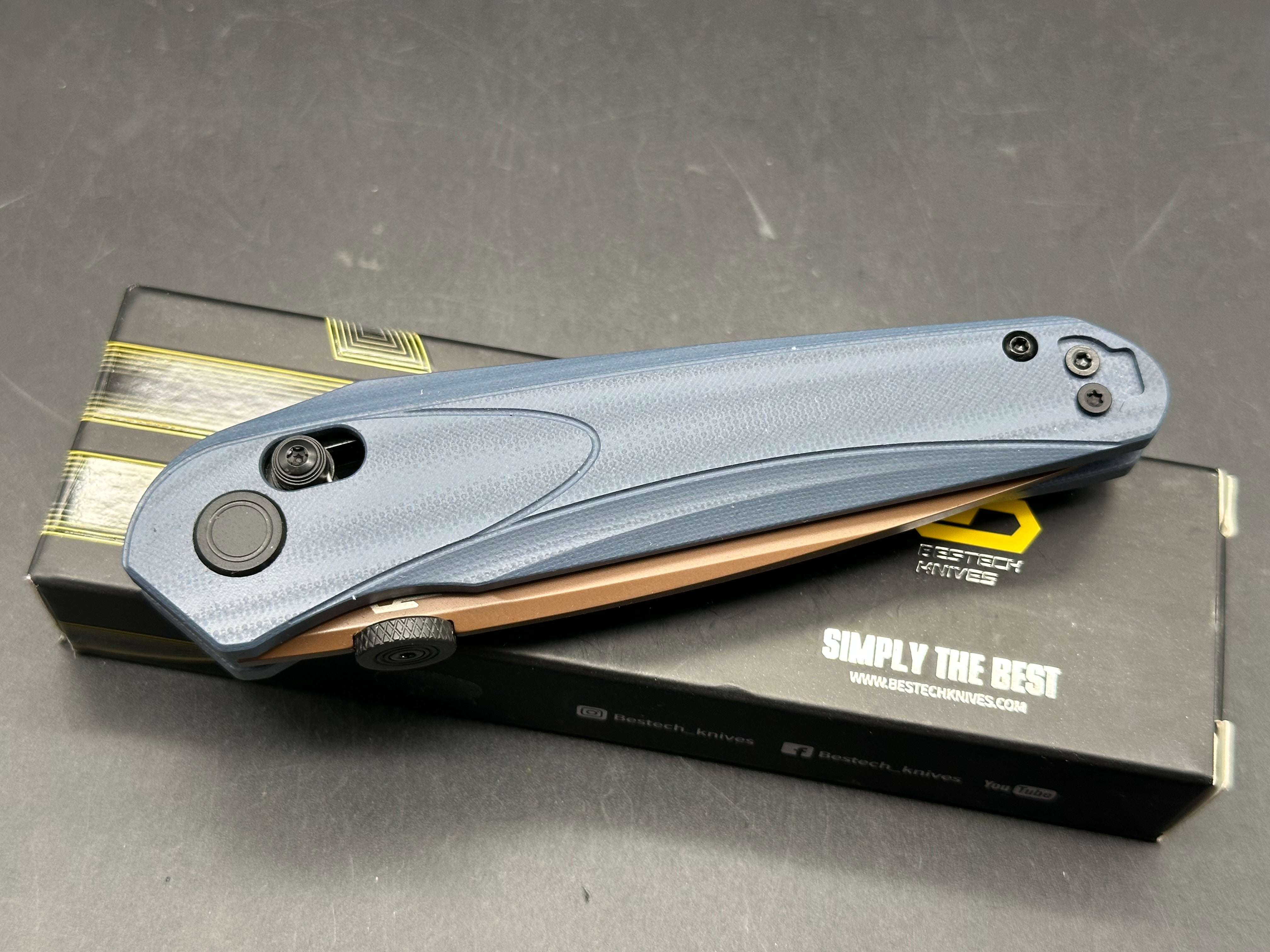 BESTECH MOTHUS FOLDING KNIFE BLUE/GRAY G10 HANDLE 14C28N DROP POINT PLAIN EDGE GOLD PVD FINISH
