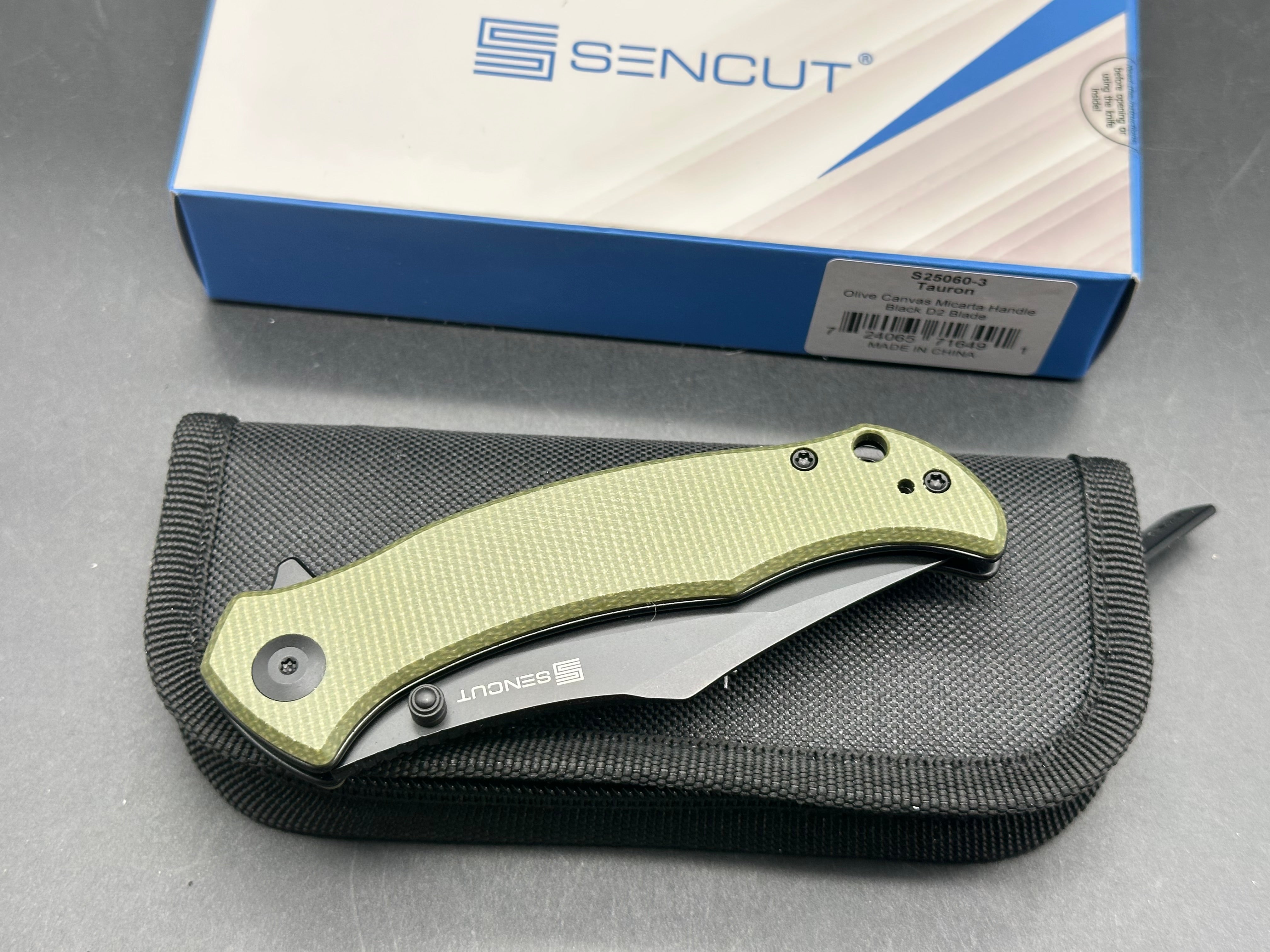 SENCUT TAURON FOLDING KNIFE Olive micarta HANDLE D2 PLAIN EDGE SATIN FINISH