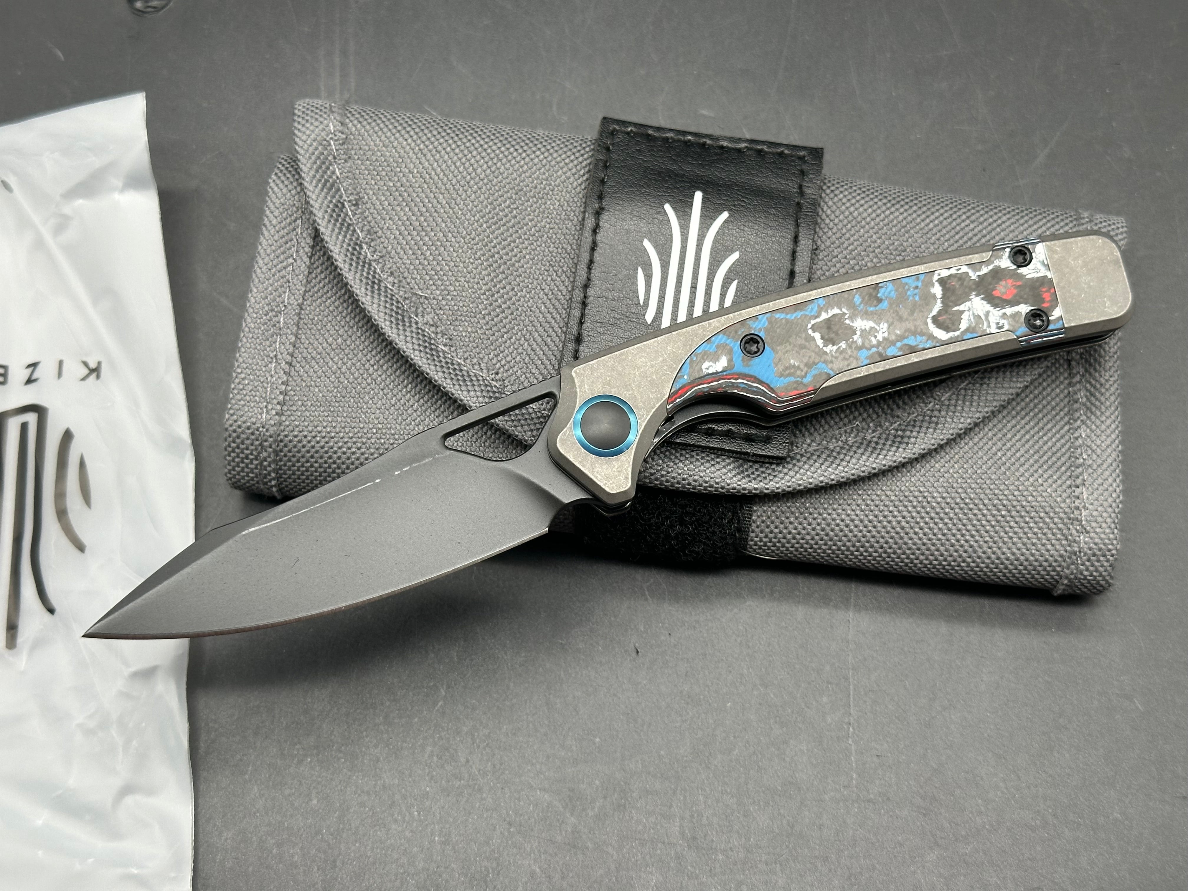 Kizer Ara | S45VN | Titanium & Camo Carbon 54/80