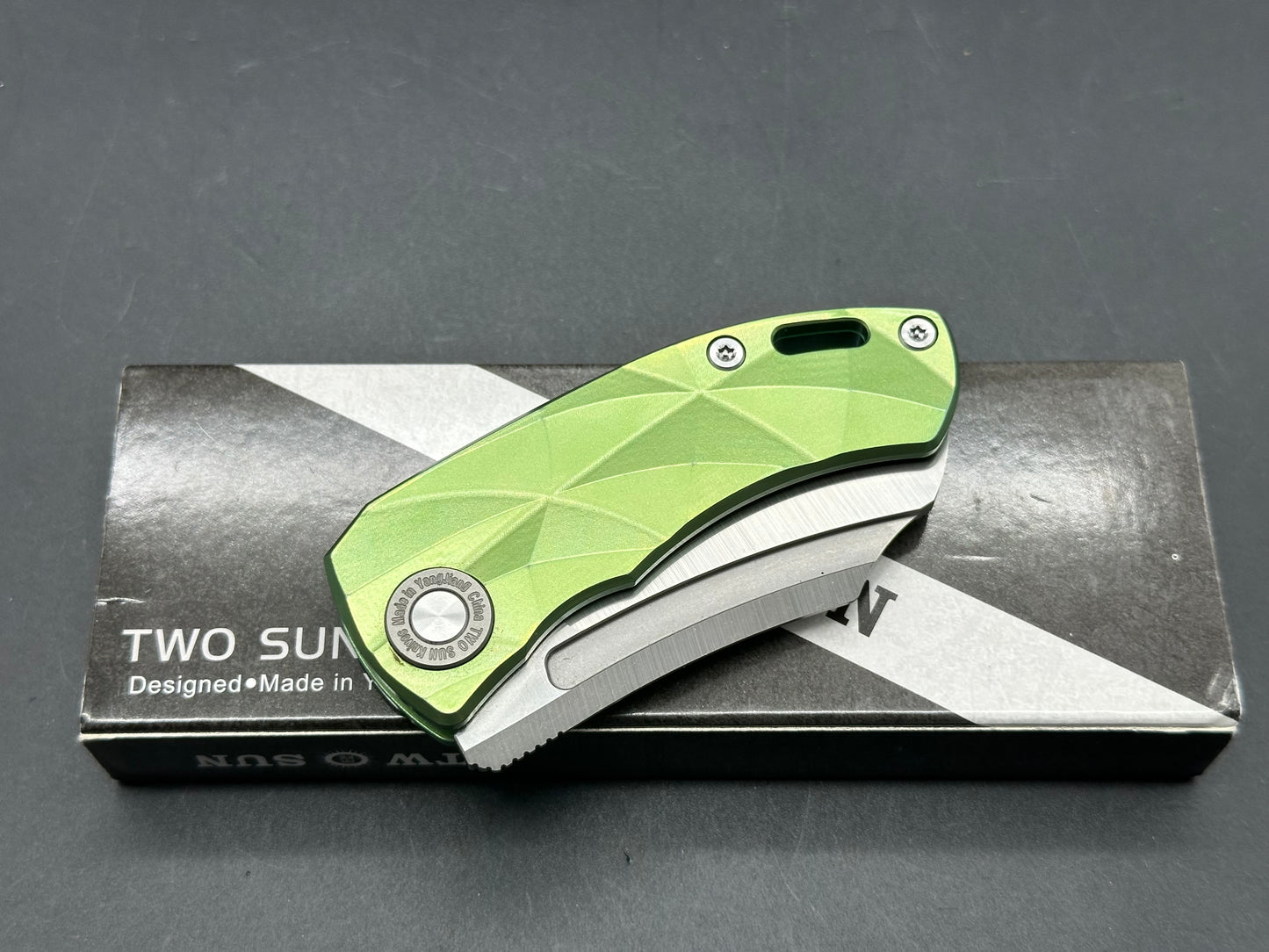 TWOSUN TS354 GREEN TITANIUM HANDLE M390 PLAIN EDGE