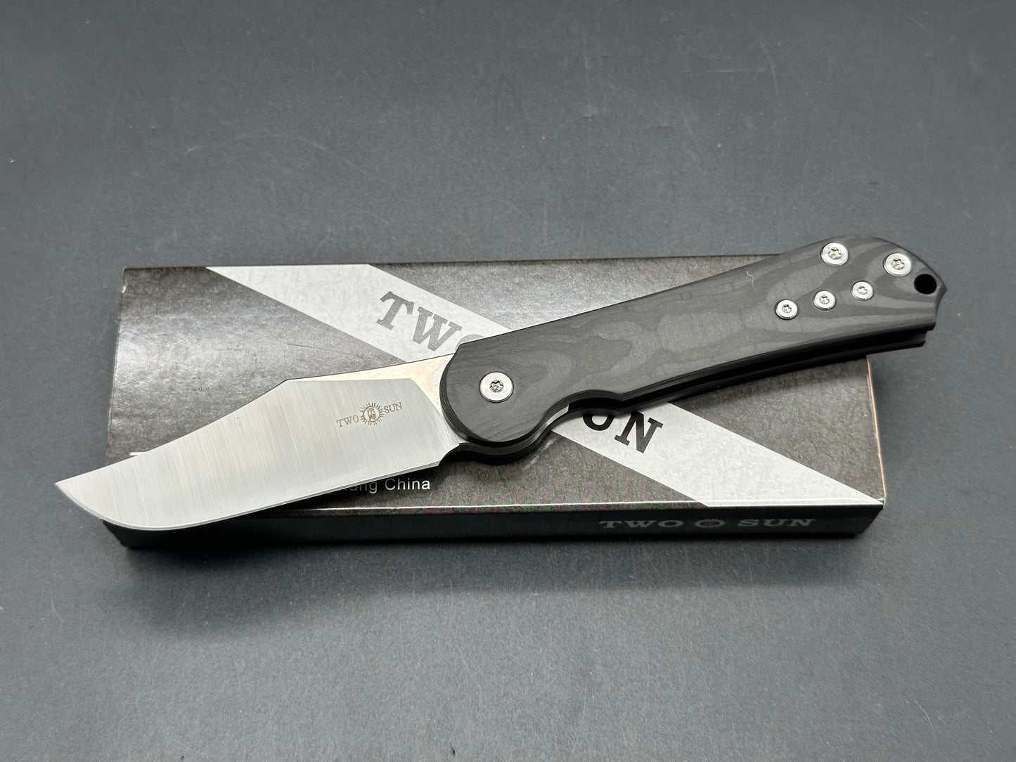 TwoSun TS241 CF handle w/S90V blade