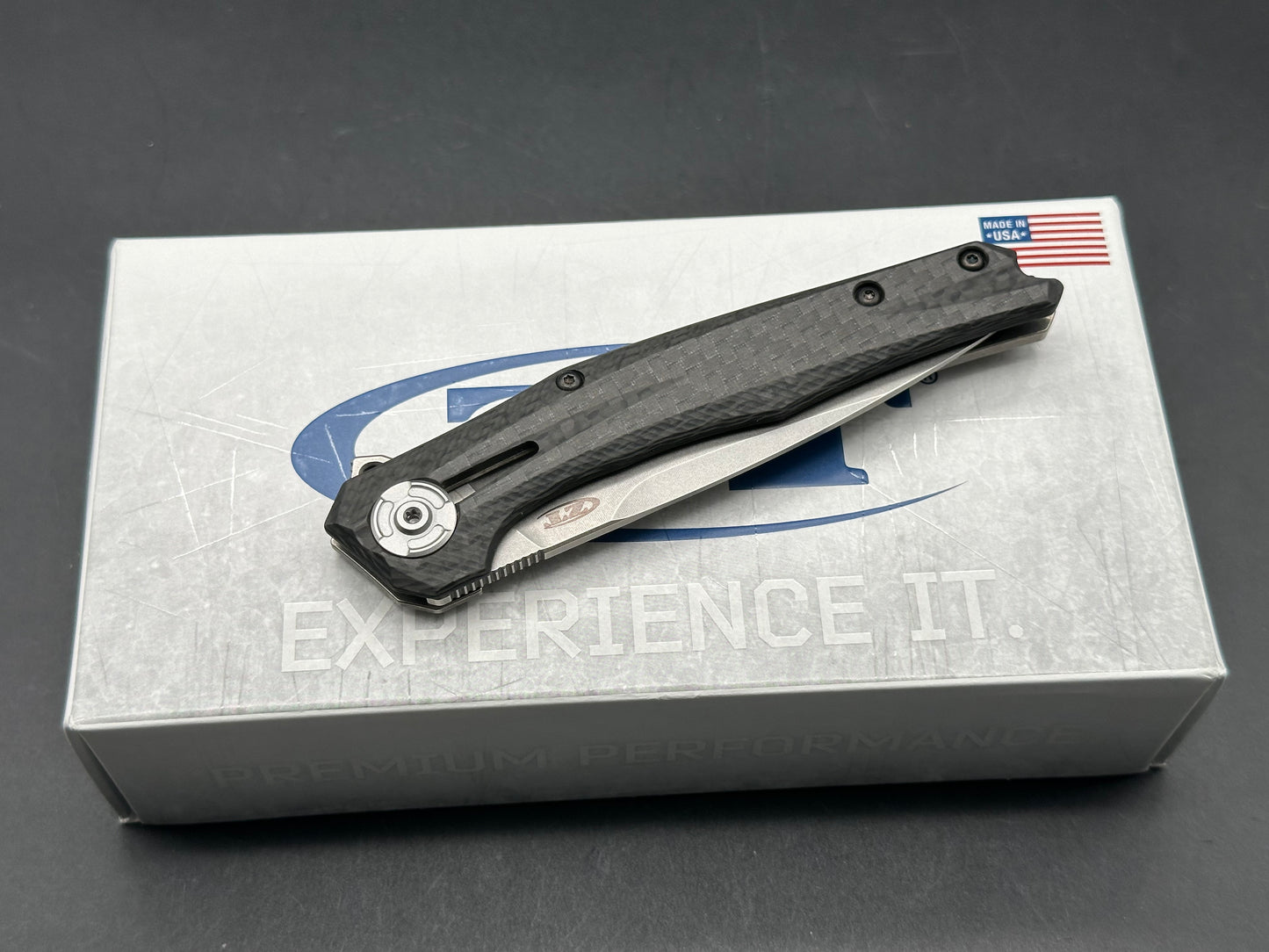 ZERO TOLERANCE MODEL 0707 FRAME LOCK KNIFE CARBON FIBER HANDLE PLAIN 20CV BLADE