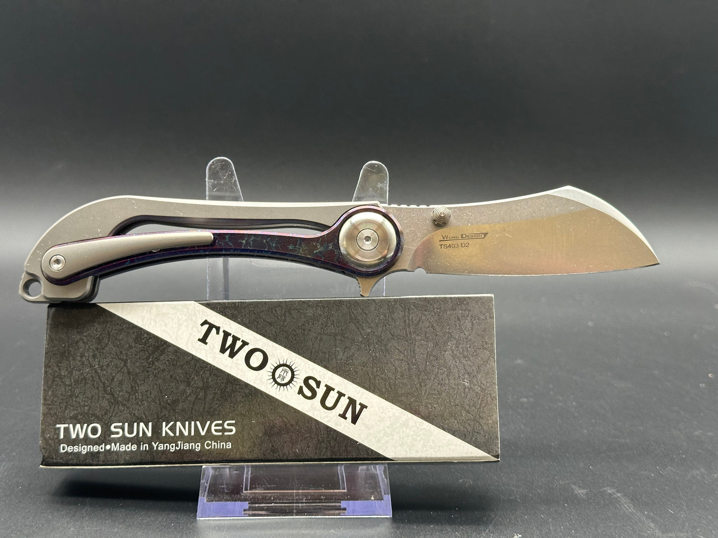 TWOSUN TS403-D2-COLOR FLIPPER POCKET KNIFE TITANIUM & COLOR HANDLE D2 BLADE