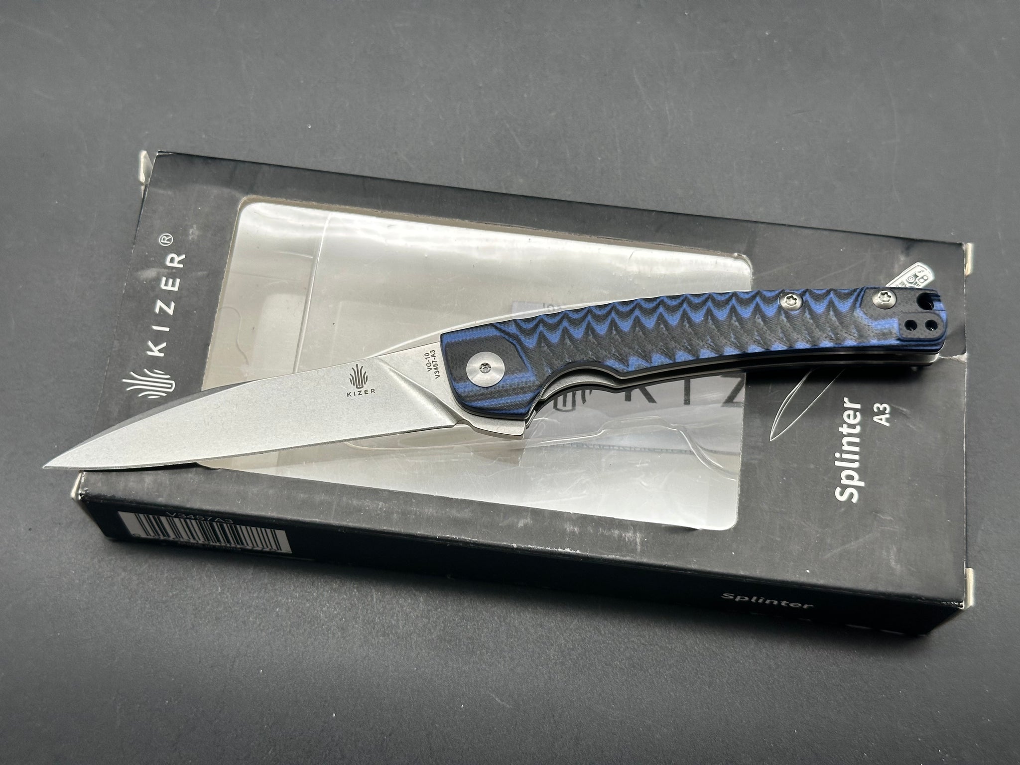 Kizer Splinter VG10 blade, blue G10 handle