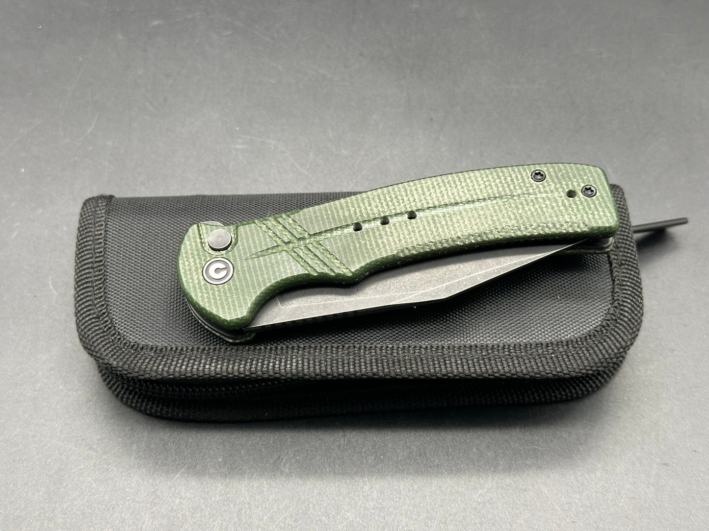 Civivi Cogent Green Micarta scales