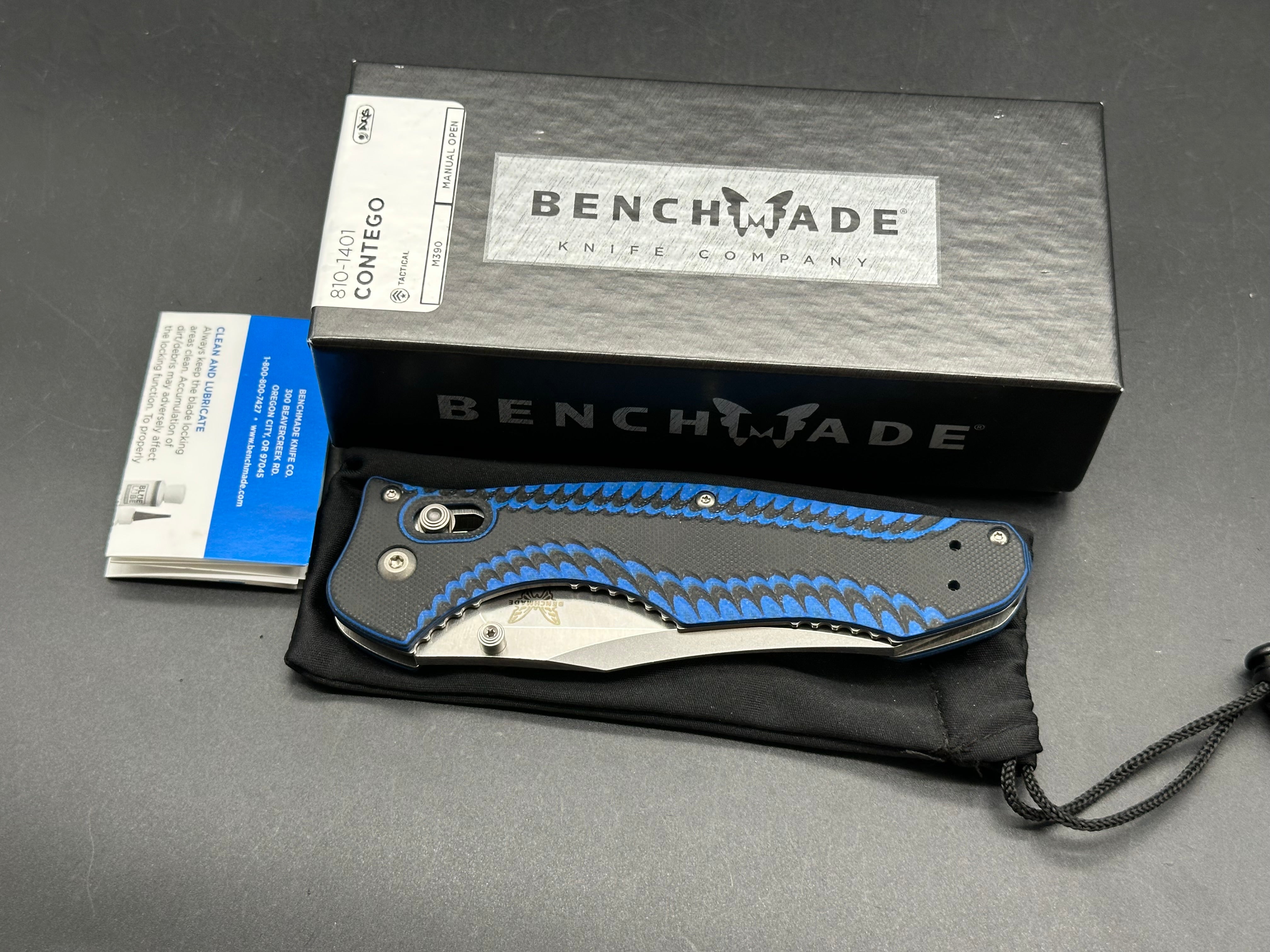 Benchmade Contego (Knifeworks Exclusive) blue/black G10 handles w/M390 blade