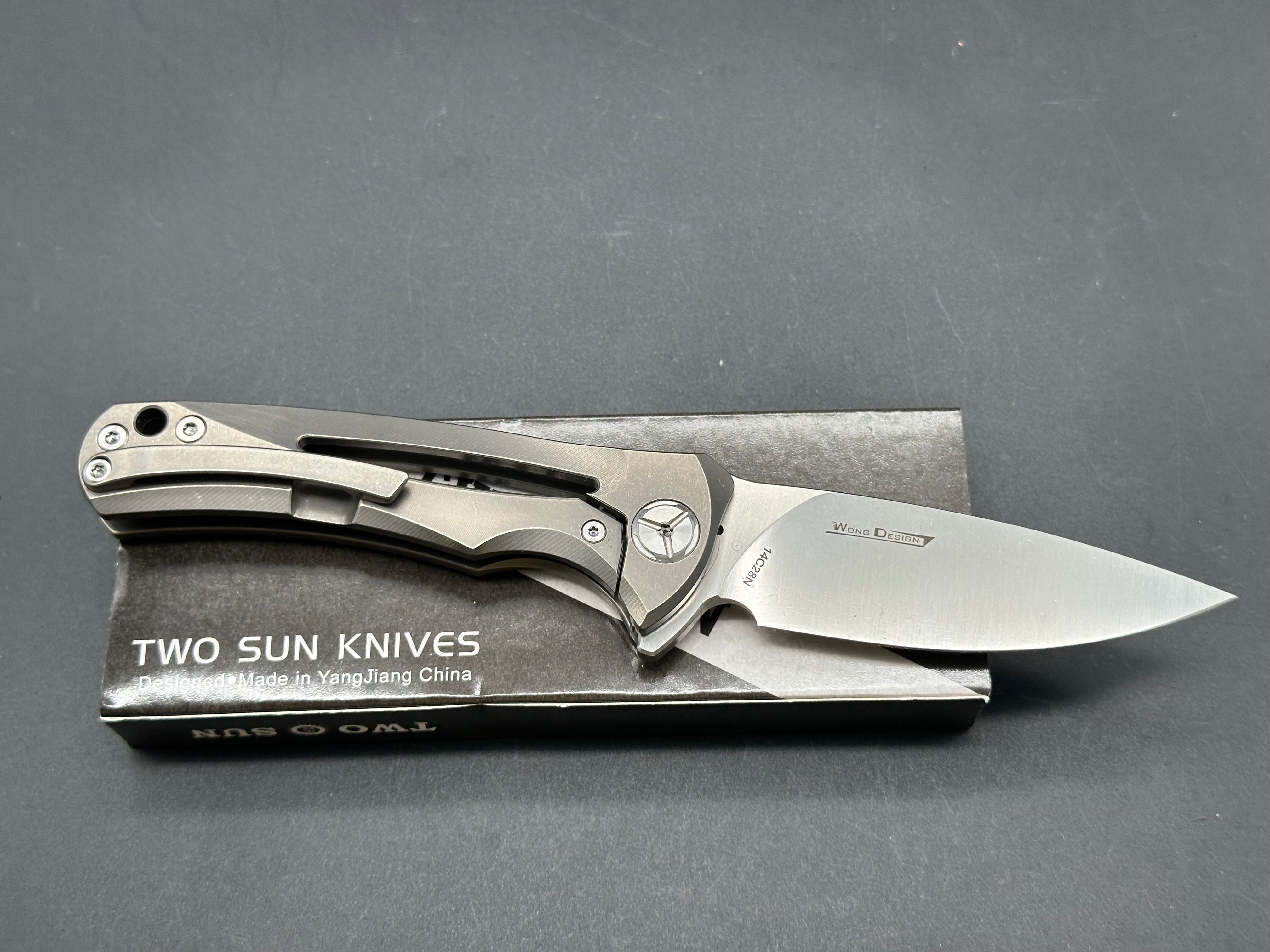 TwoSun TS249 titanium handle w/14c28n blade