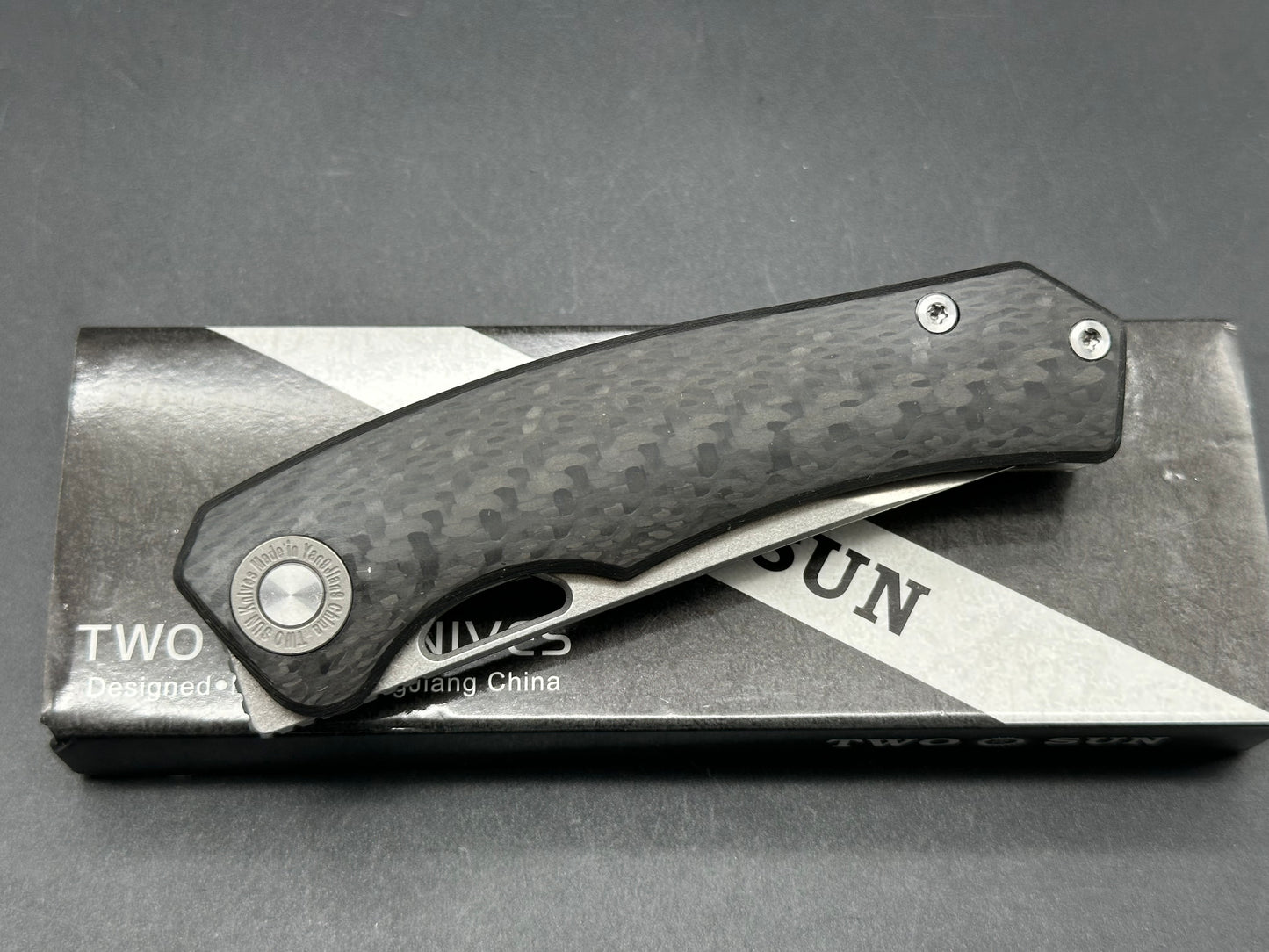 TWOSUN  TS457 BLACK CARBON FIBER/TITANIUM HANDLE M390 PLAIN EDGE