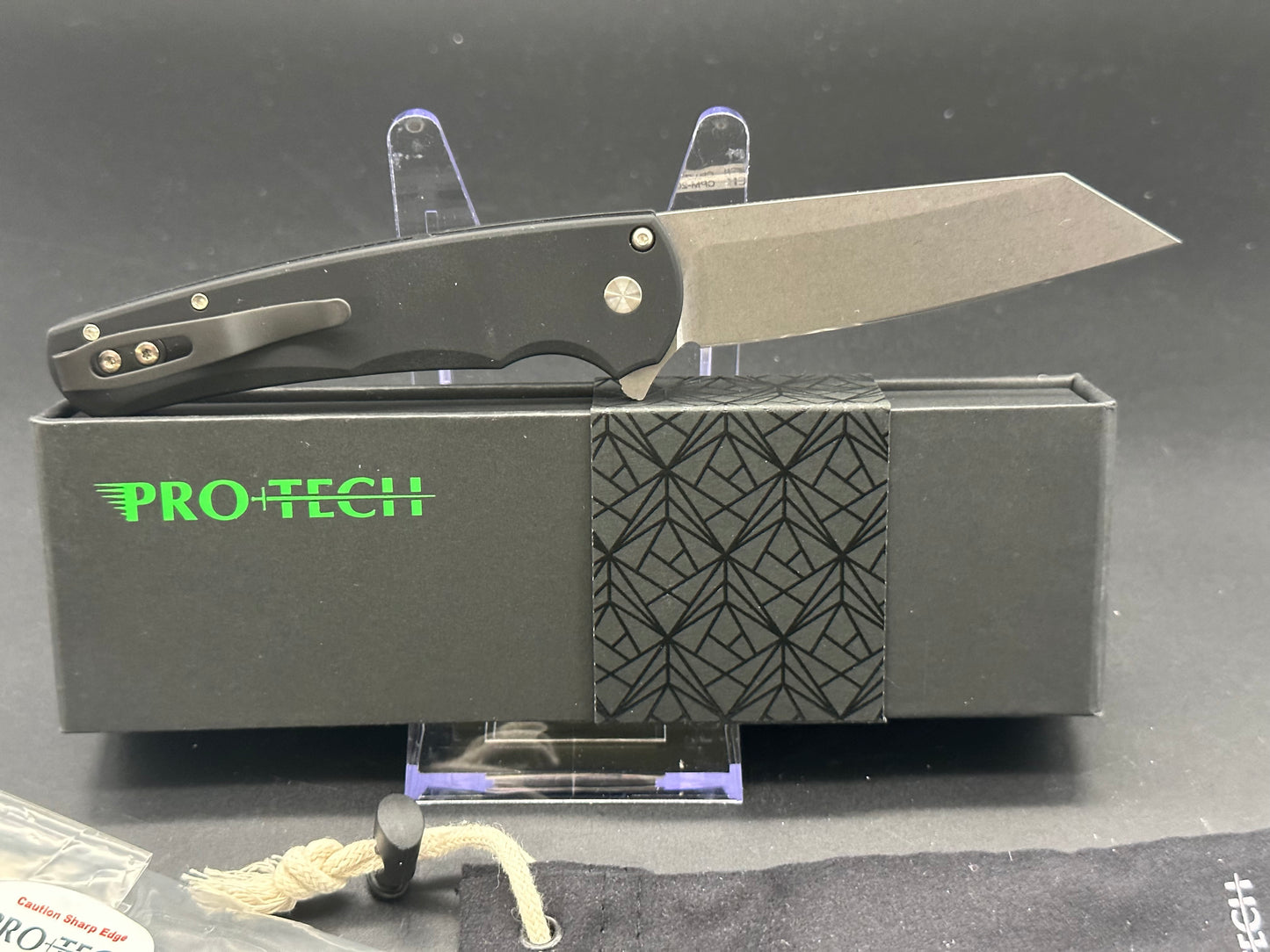 PROTECH Malibu Flipper Black Reverse Tanto