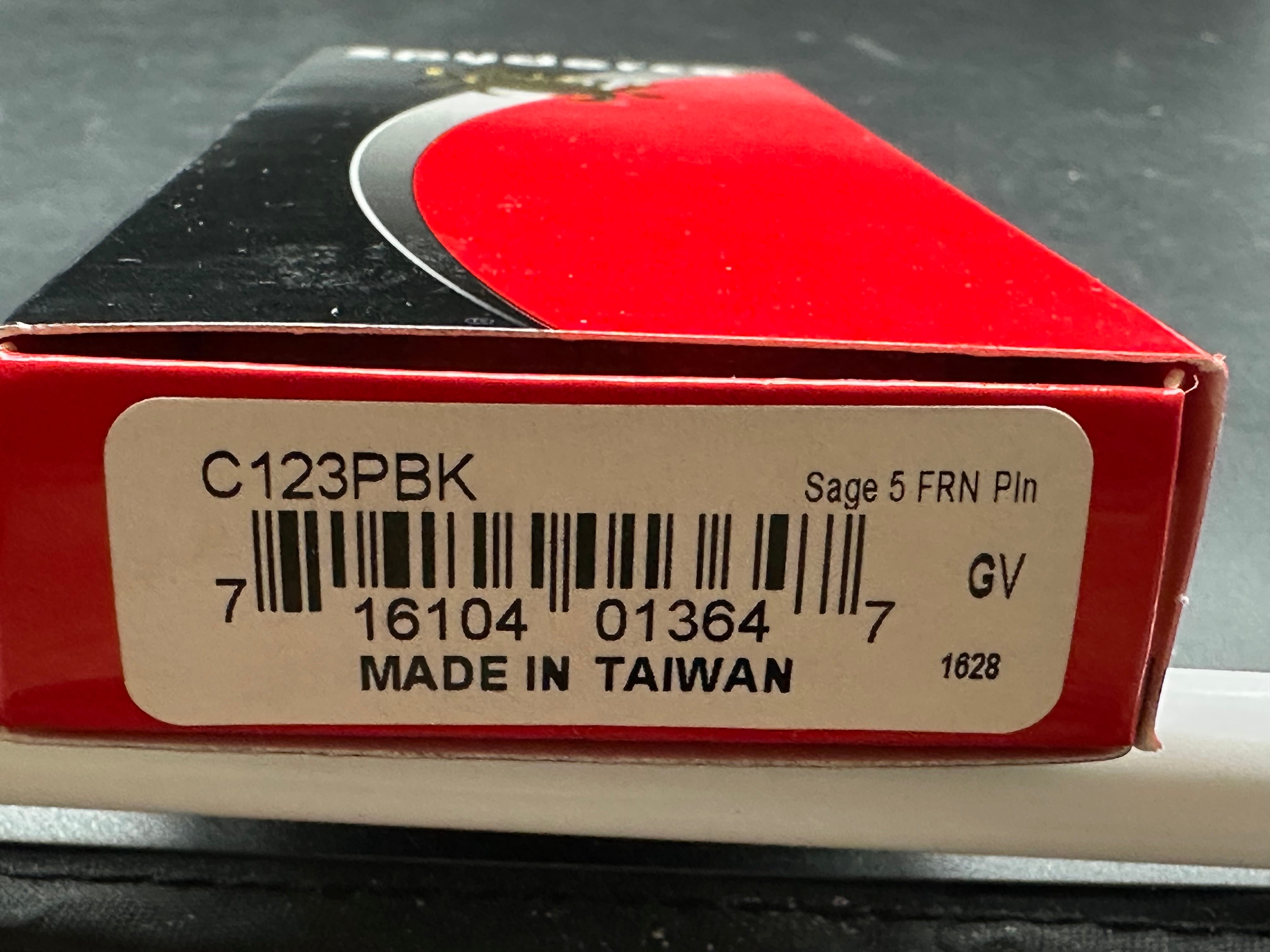 Spyderco Sage 5 Lightweight, 3" CPM S30V Satin Blade with Black FRN Scales
