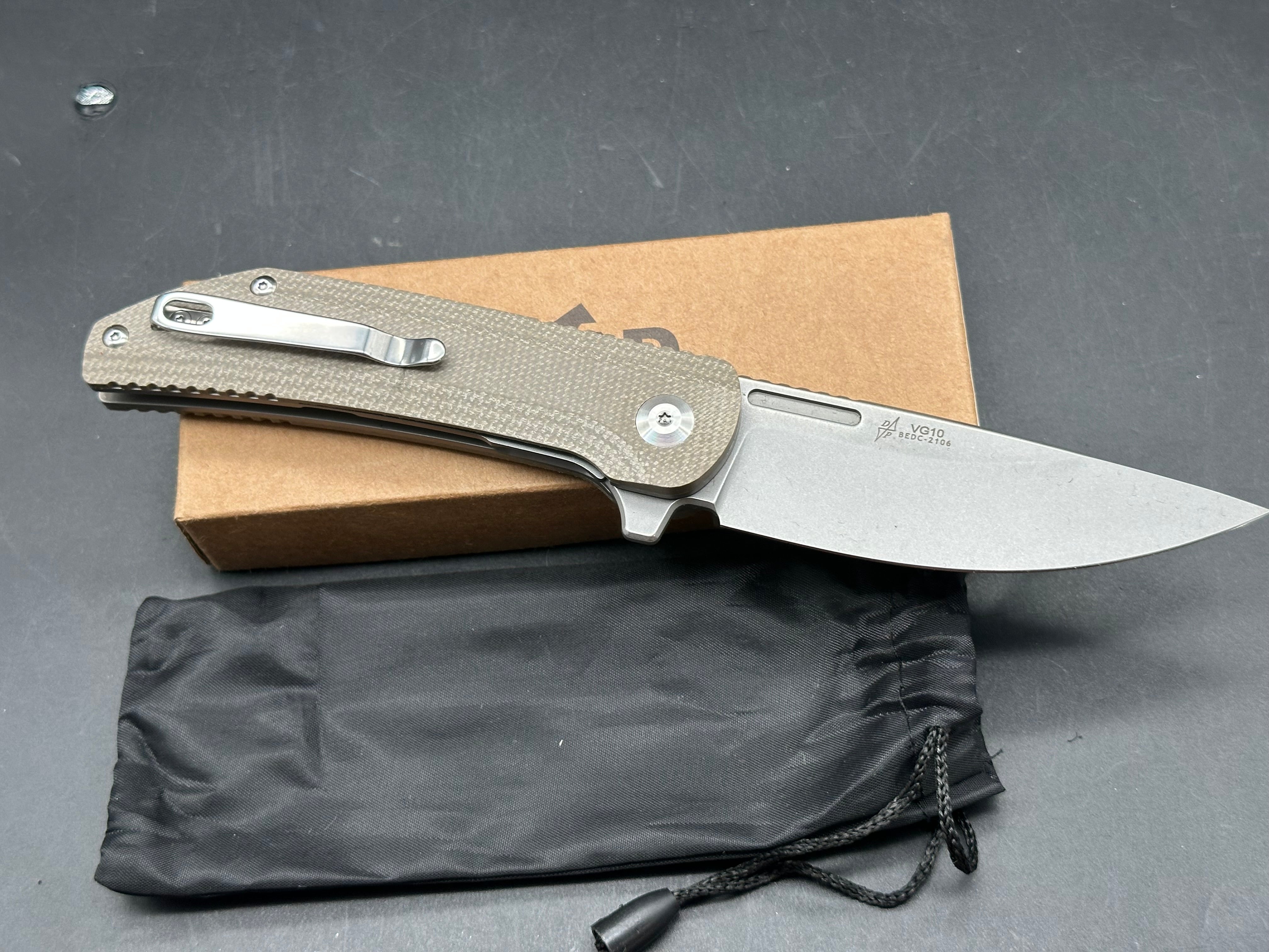 B'yond EDC Custos VG 10 Stonewash blade